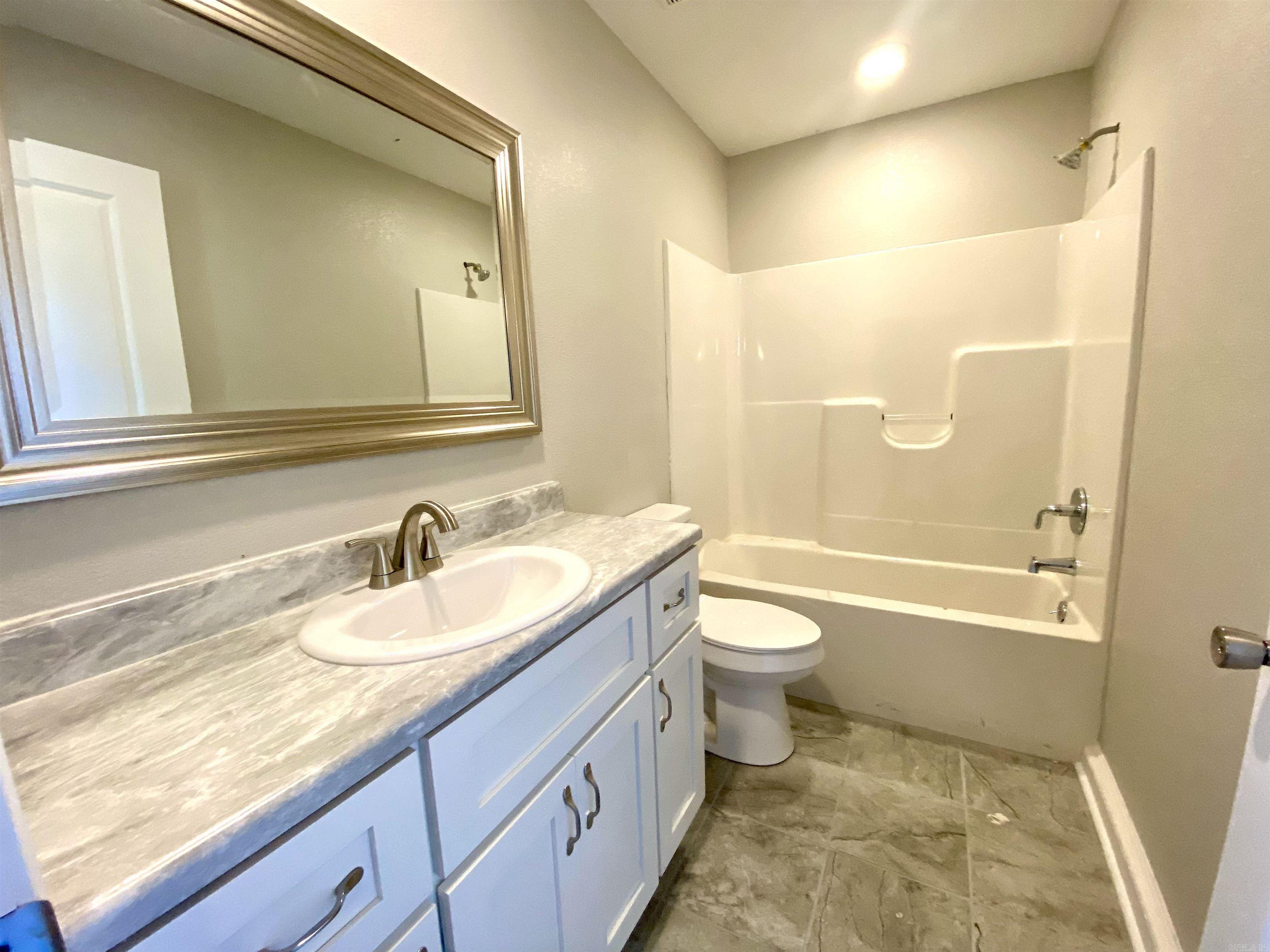 SULLIVAN ACRES - Residential