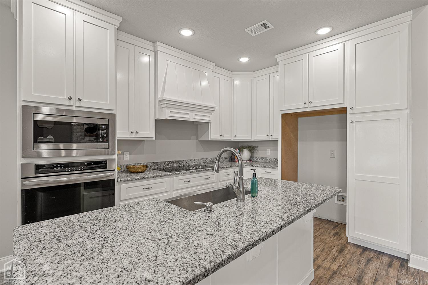 Twin Oaks - Residential