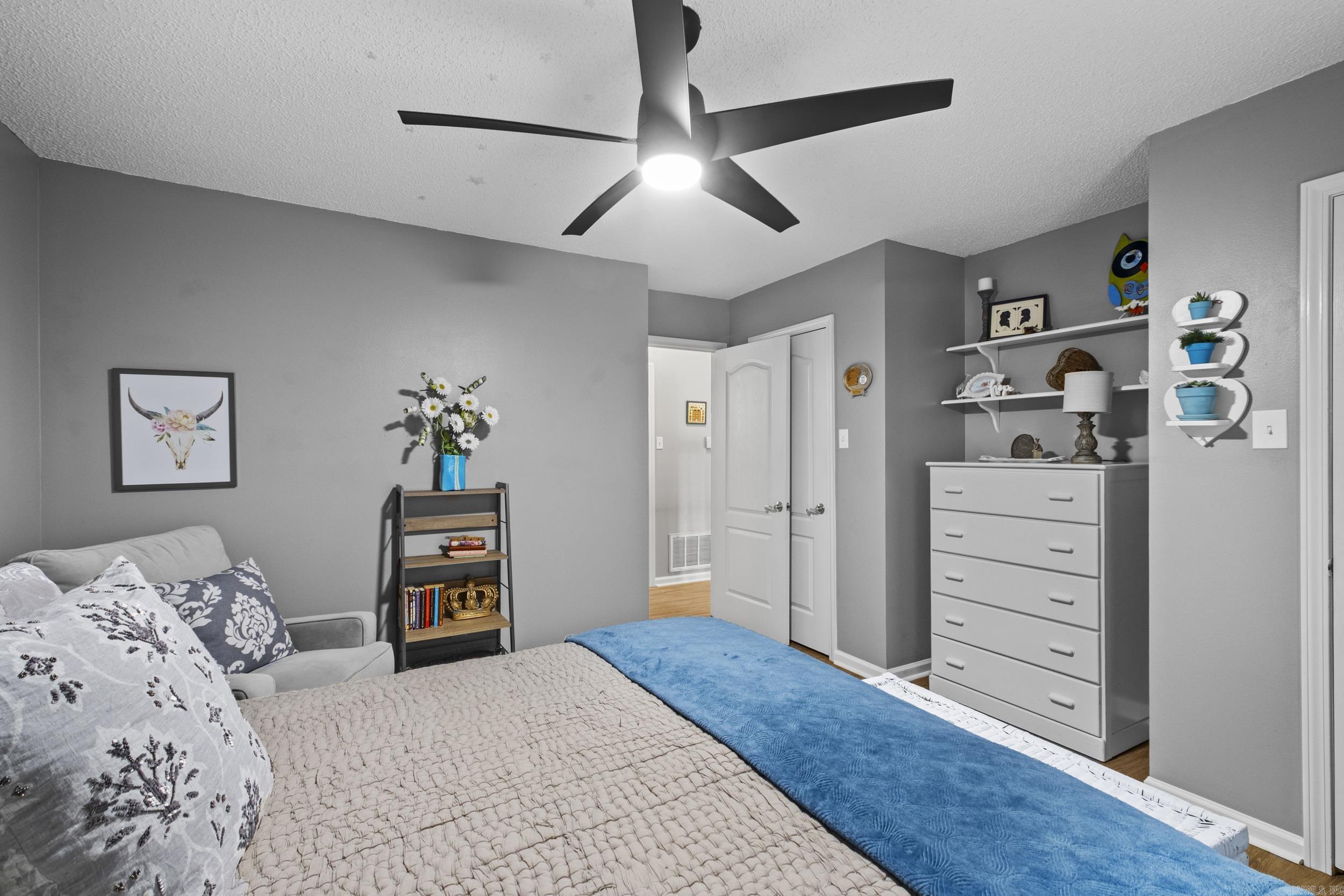 WINDSOR VALLEY ADDN - Residential