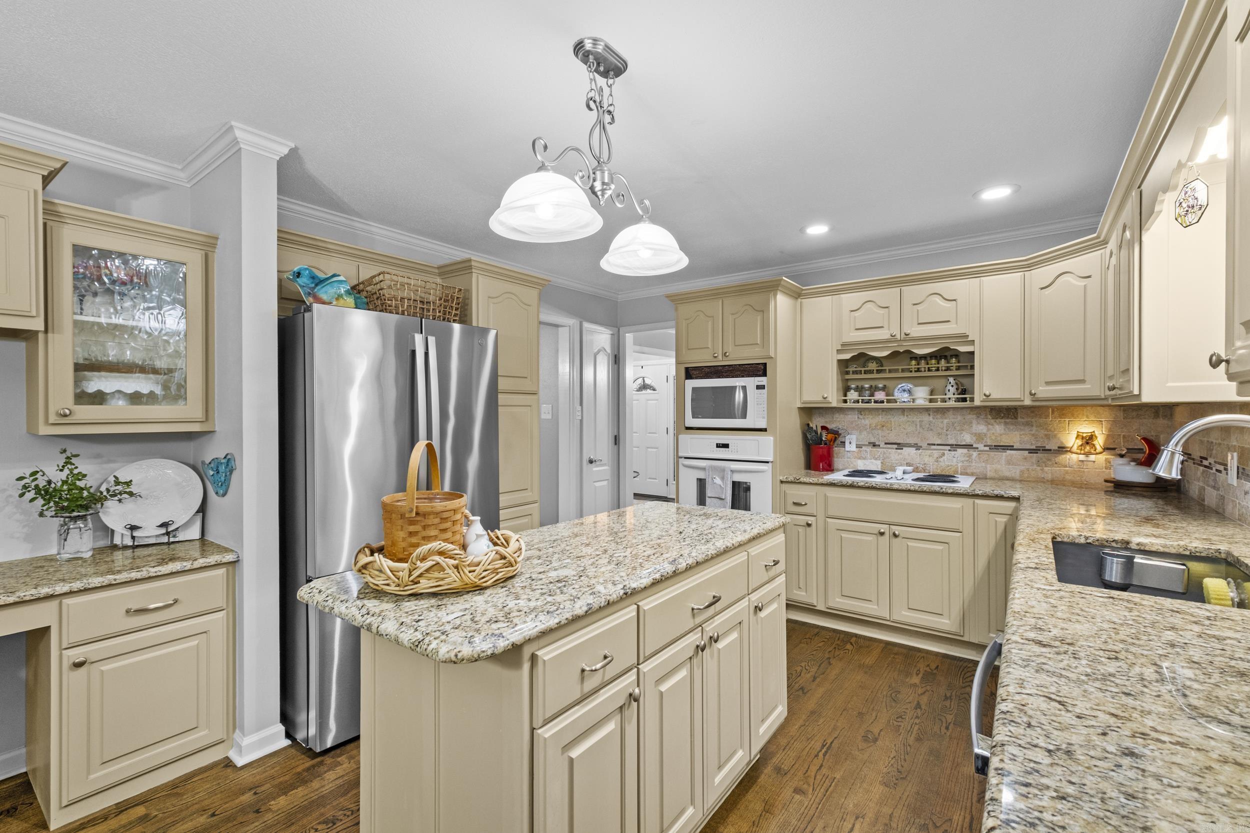 WINDSOR VALLEY ADDN - Residential