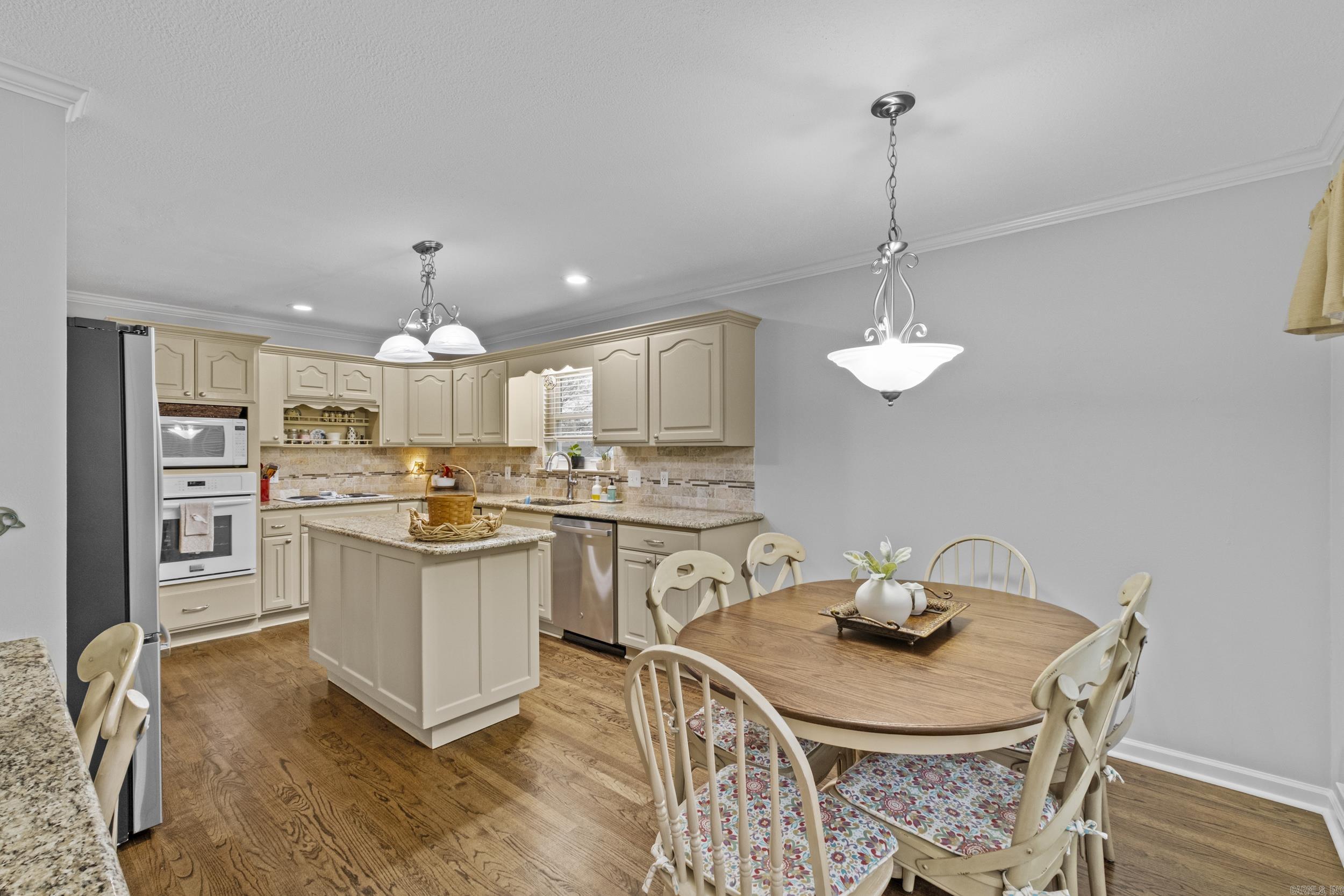 WINDSOR VALLEY ADDN - Residential