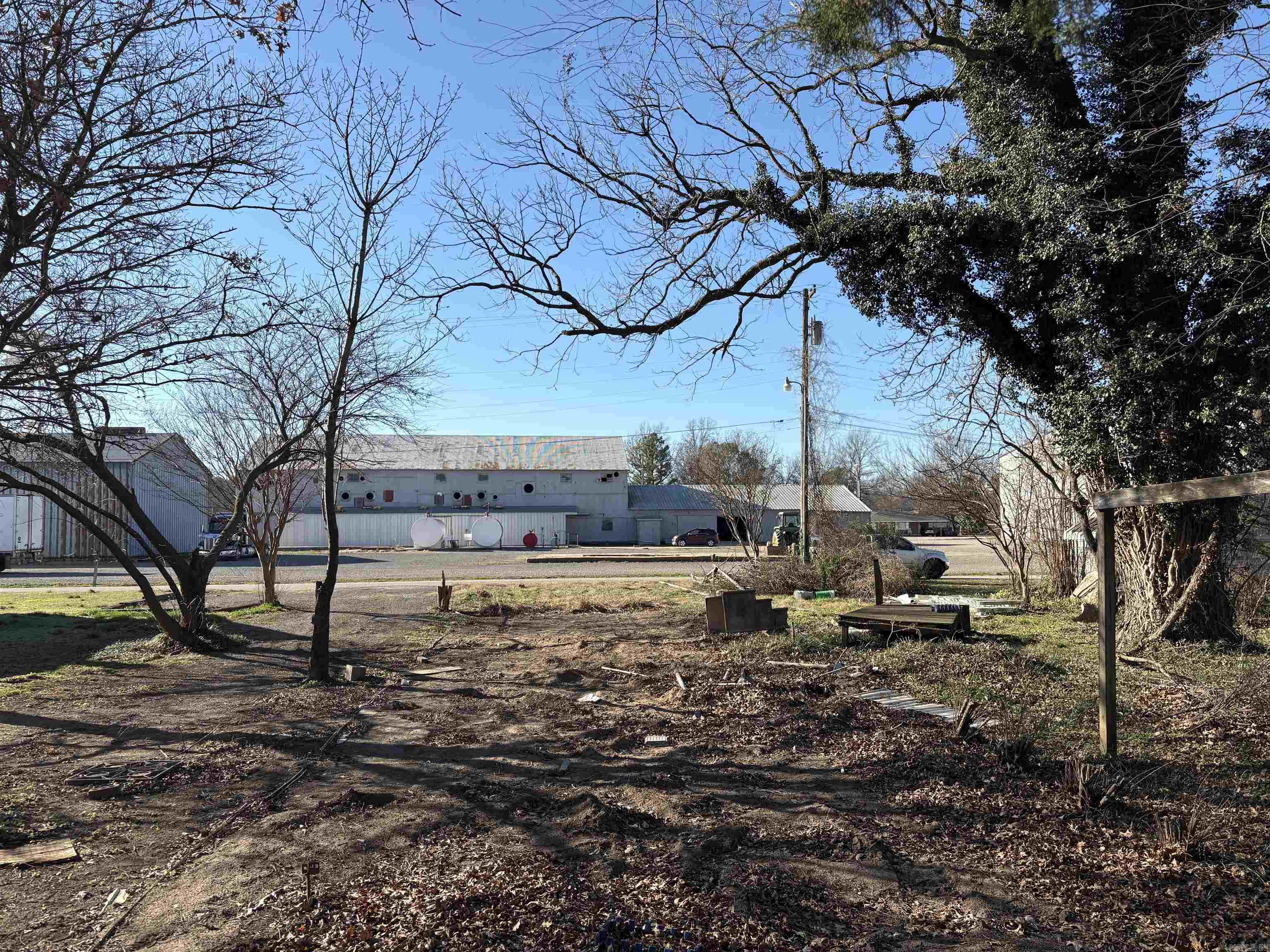 Cob & Le Survey - Land