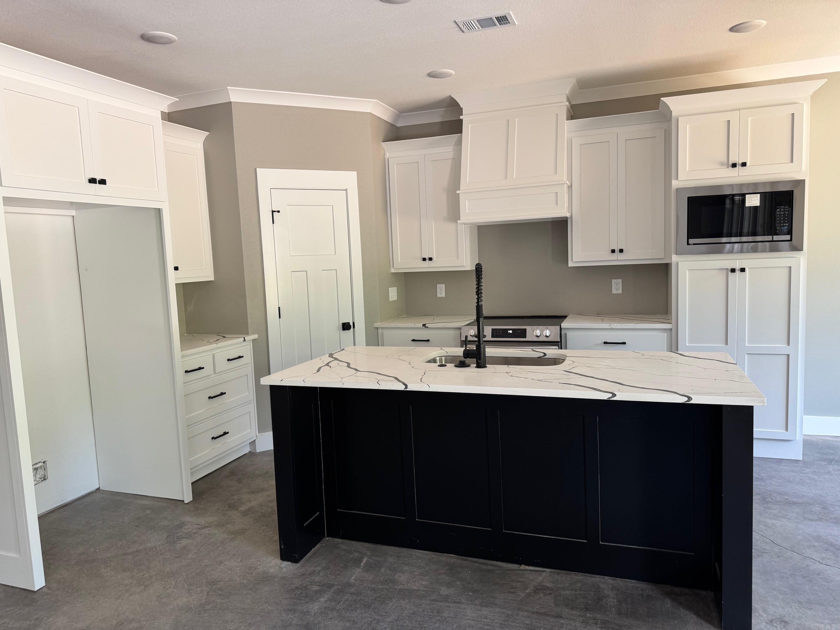 RIDGE VIEW - Residential