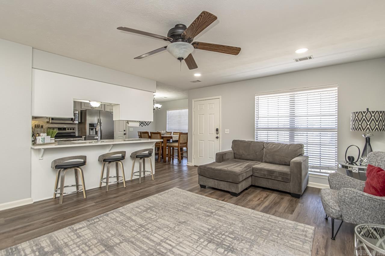 SPRING VALLEY - Residential