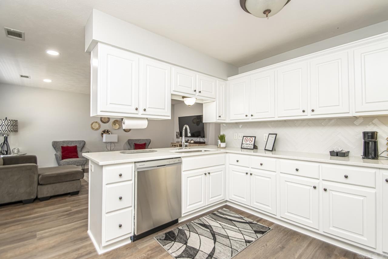 SPRING VALLEY - Residential