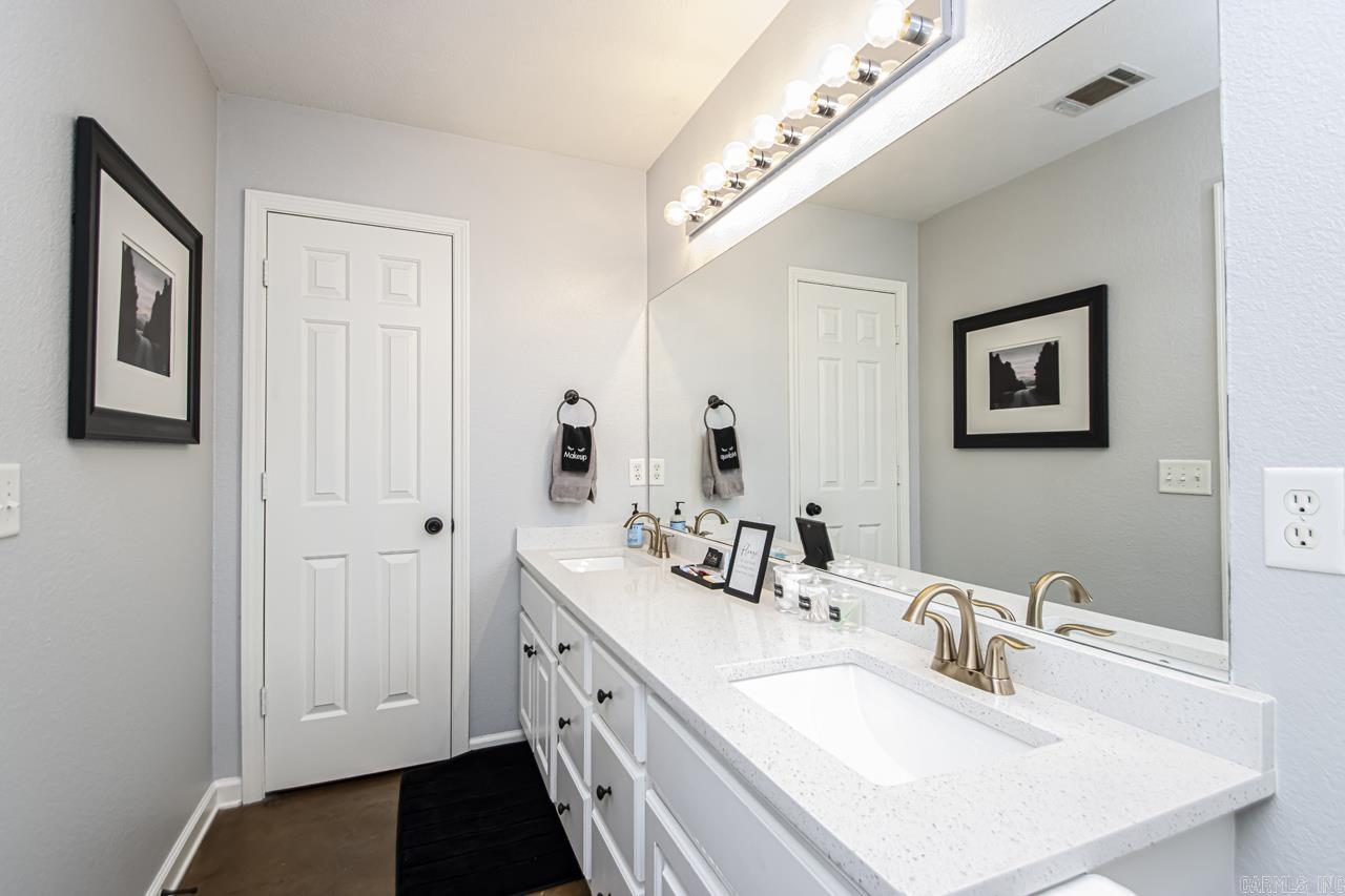 SPRING VALLEY - Residential