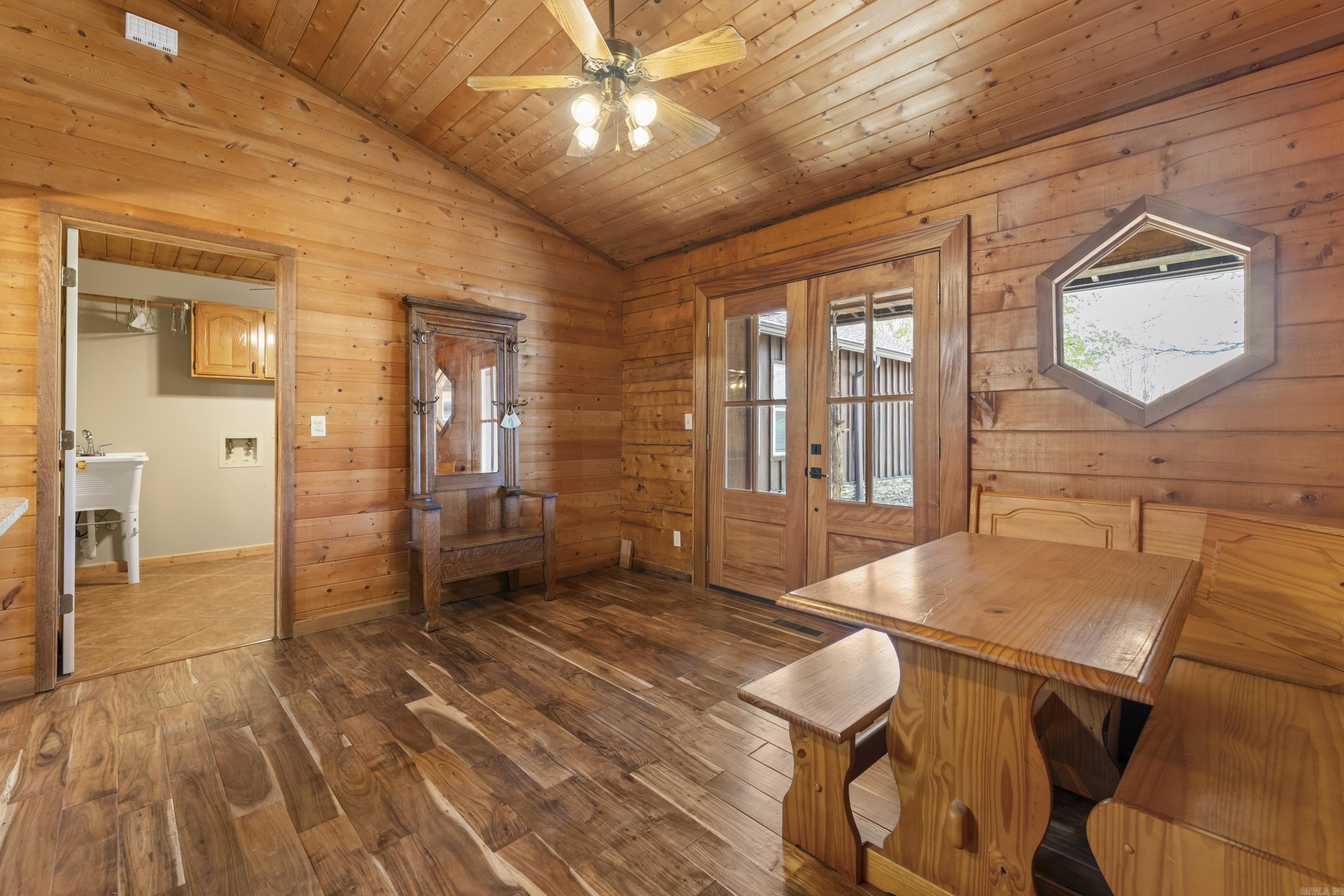 Metes & Bounds - Residential