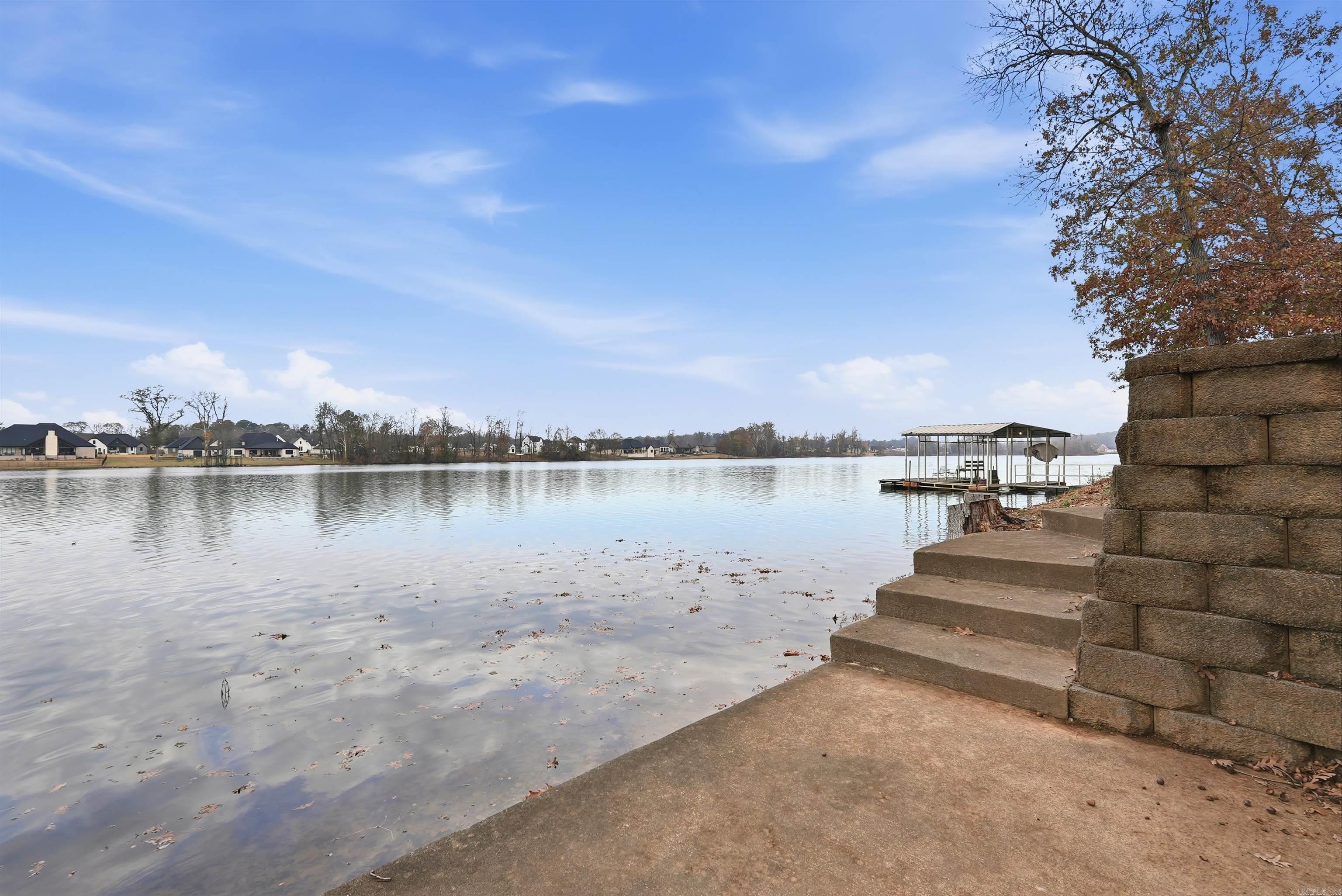 HURRICANE LAKE EST - Residential