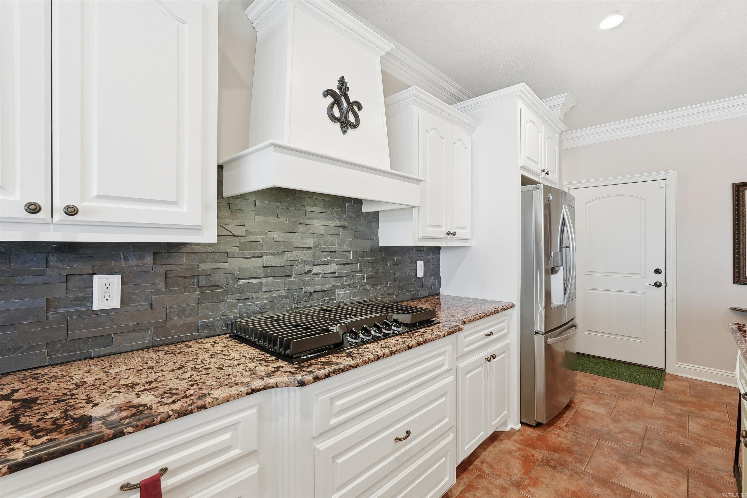 HURRICANE LAKE EST - Residential