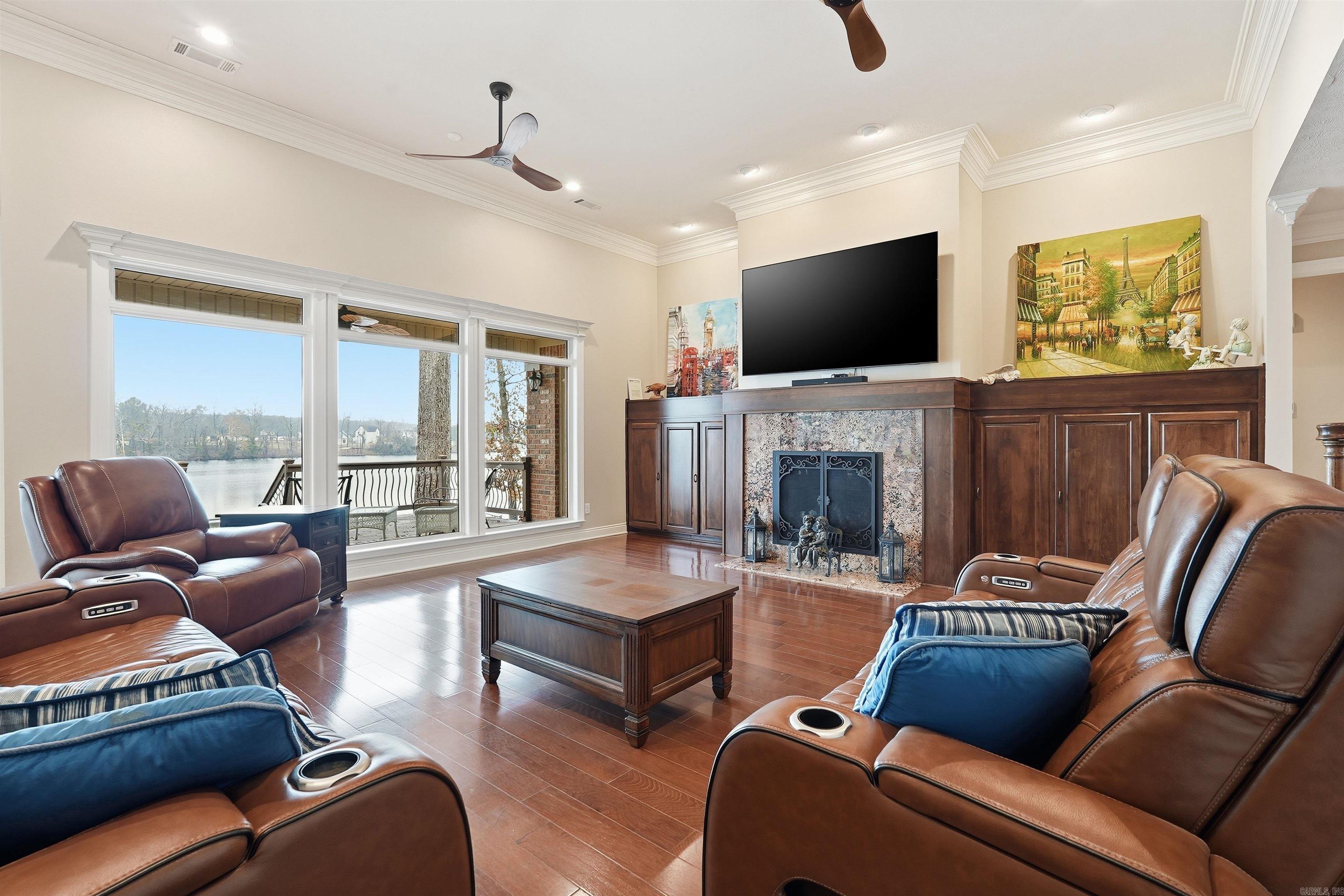 HURRICANE LAKE EST - Residential