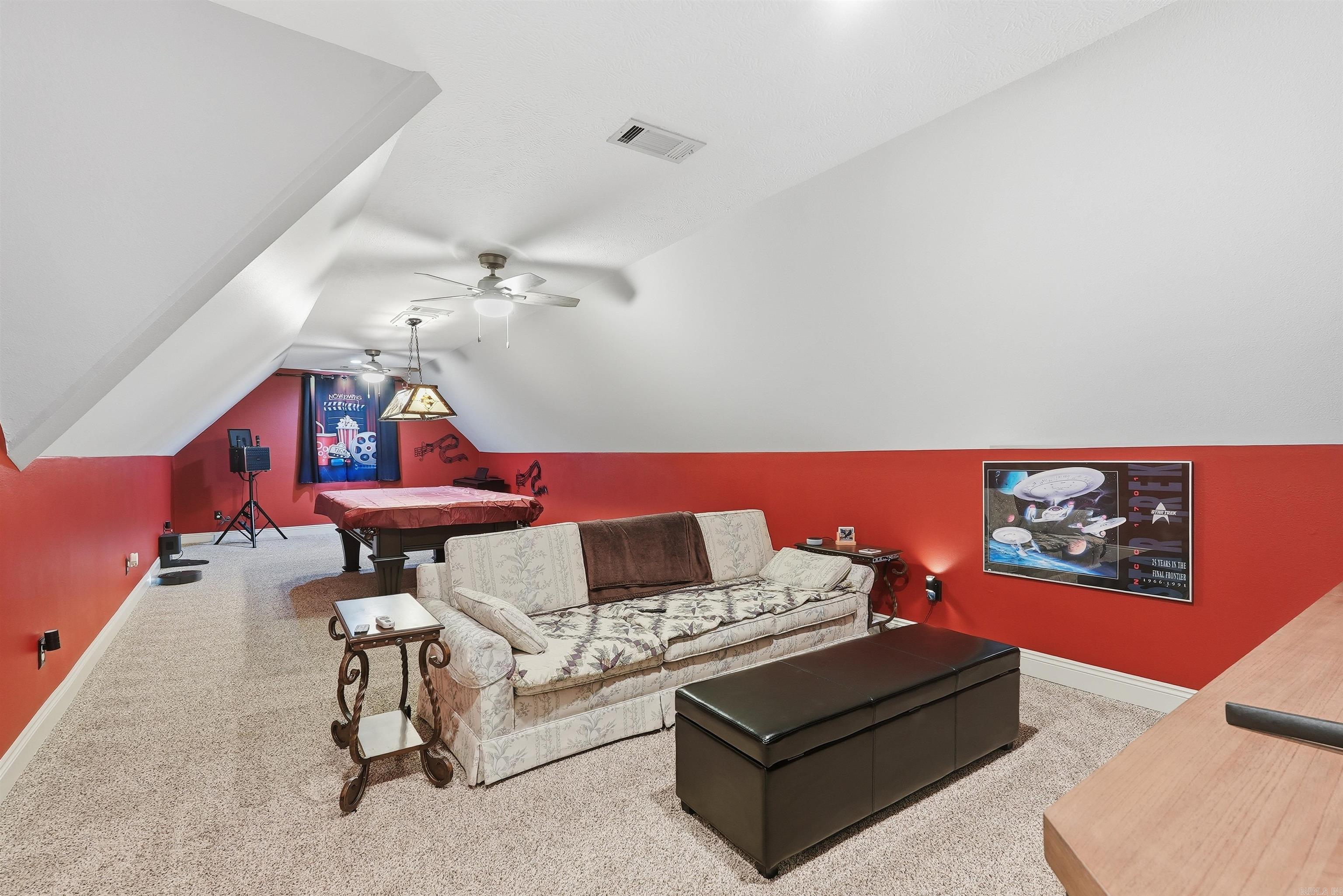 HURRICANE LAKE EST - Residential