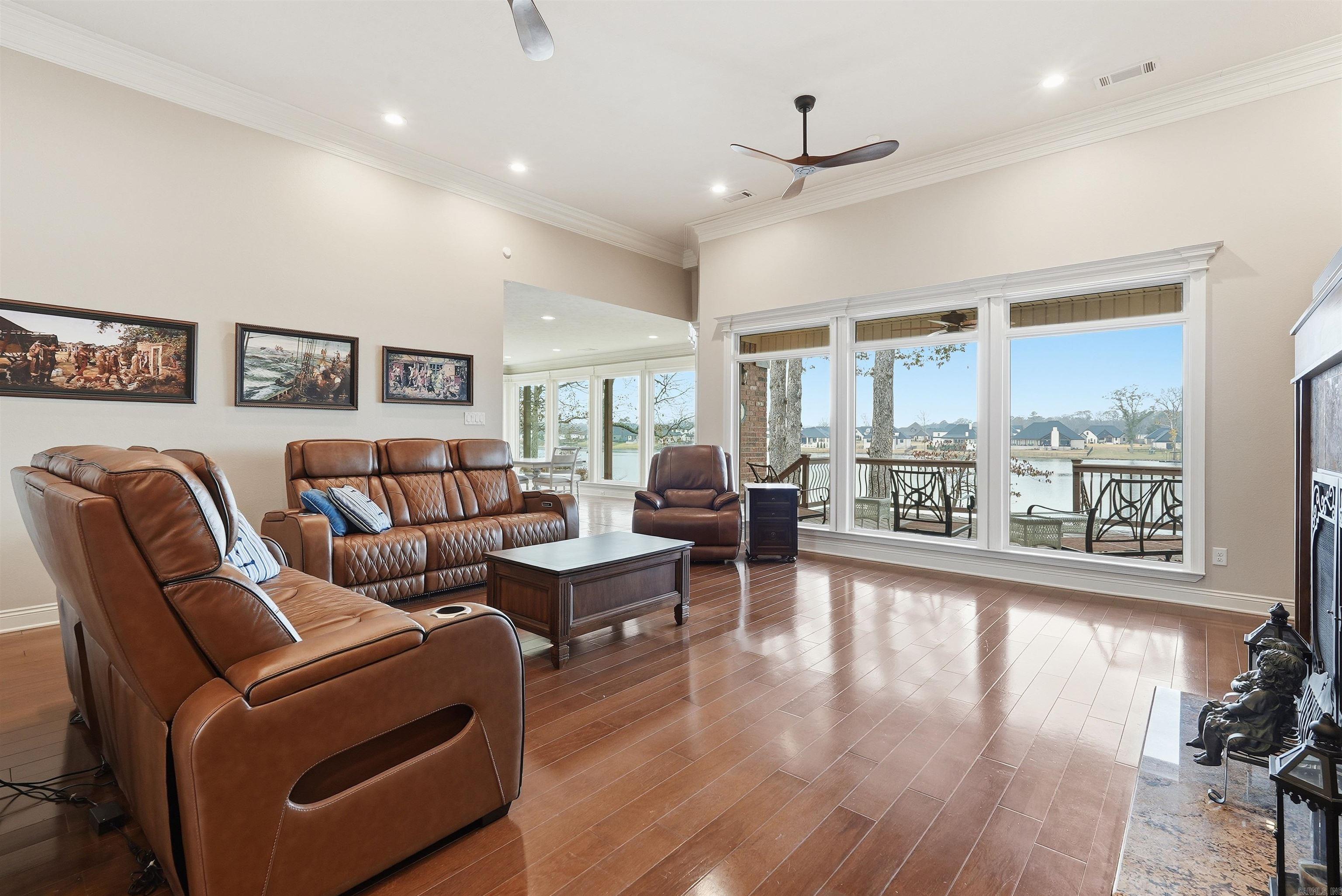 HURRICANE LAKE EST - Residential