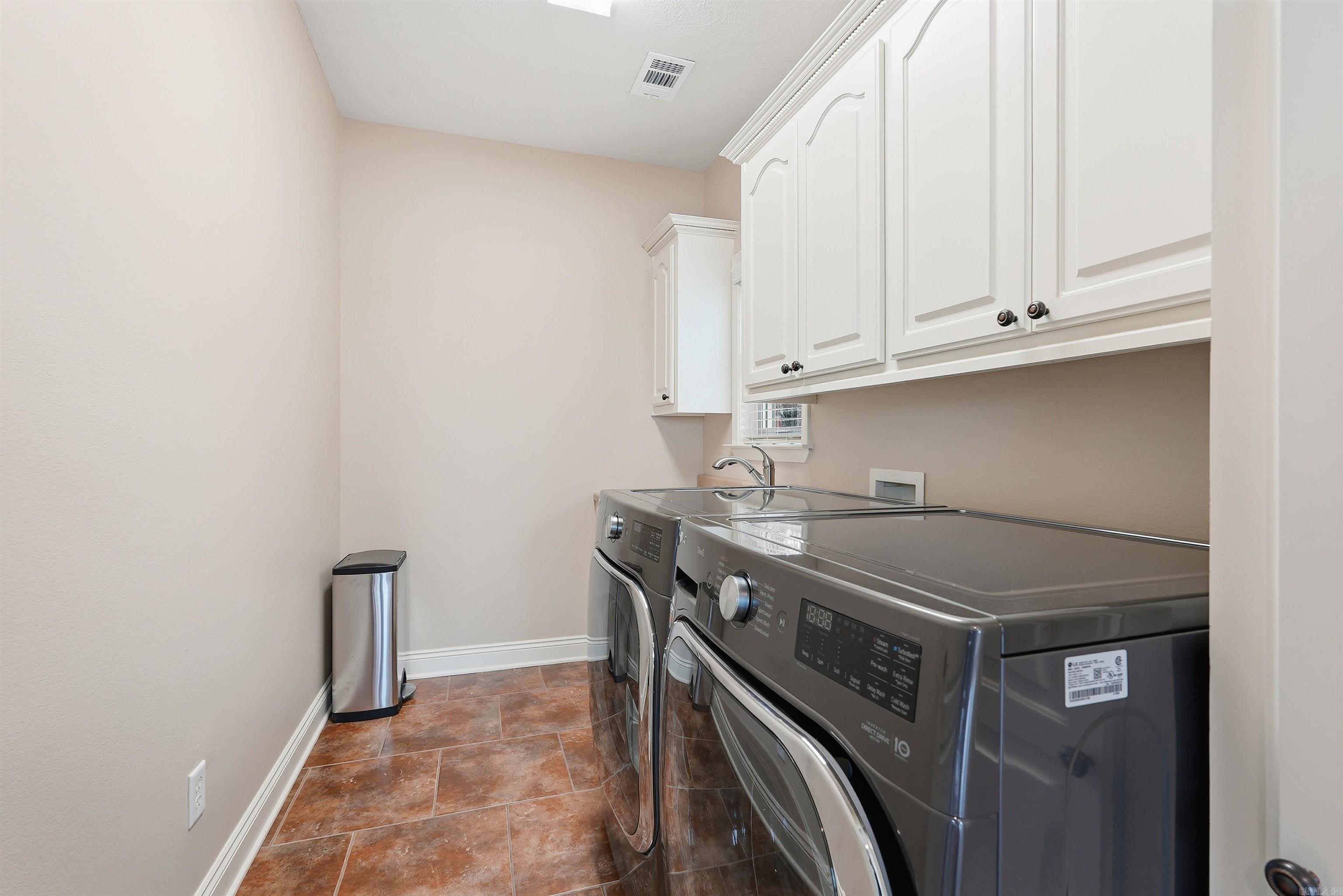 HURRICANE LAKE EST - Residential