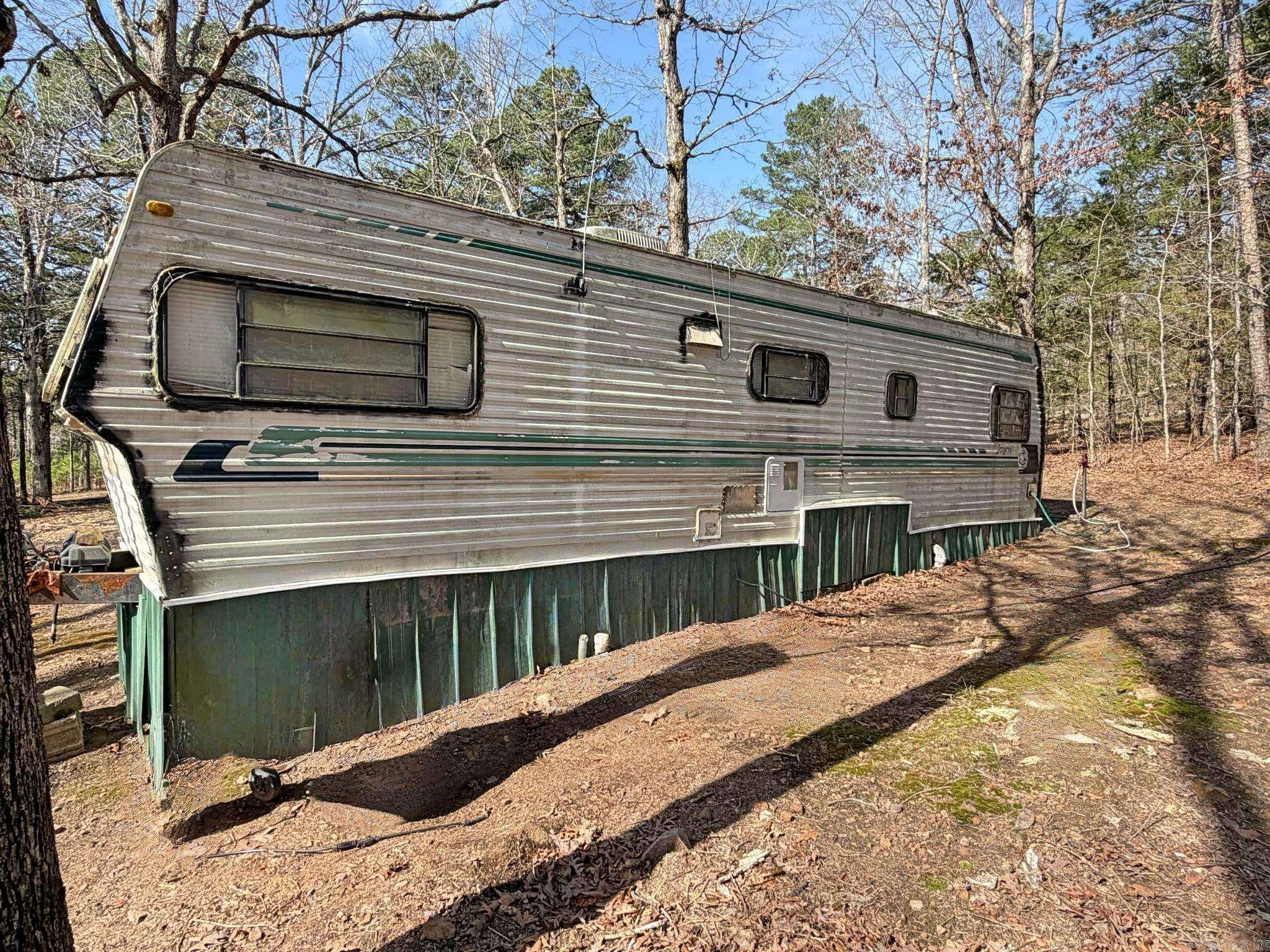 Metes & Bounds - Land