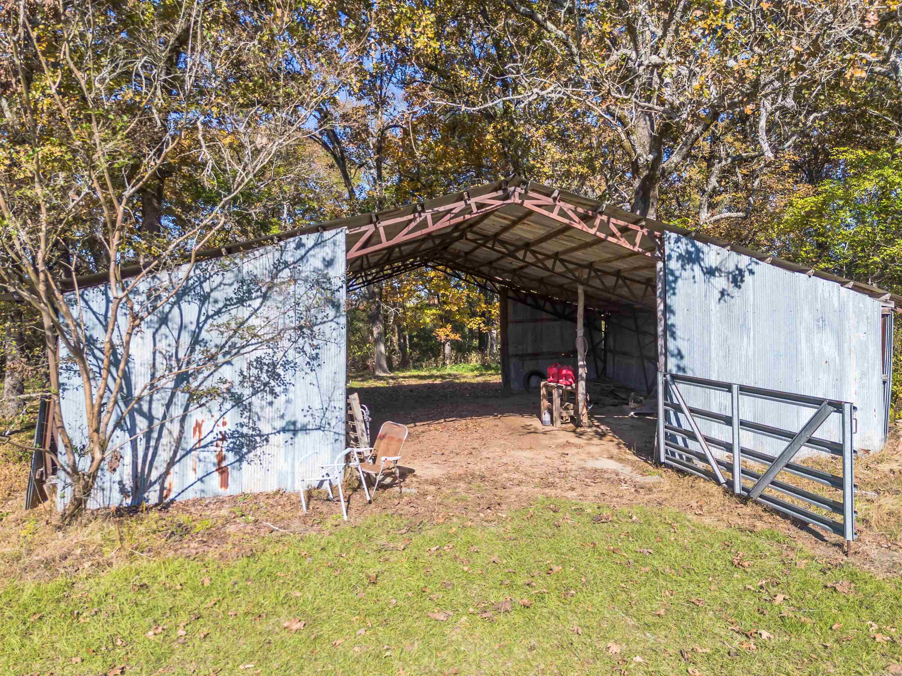 Metes & Bounds - Land