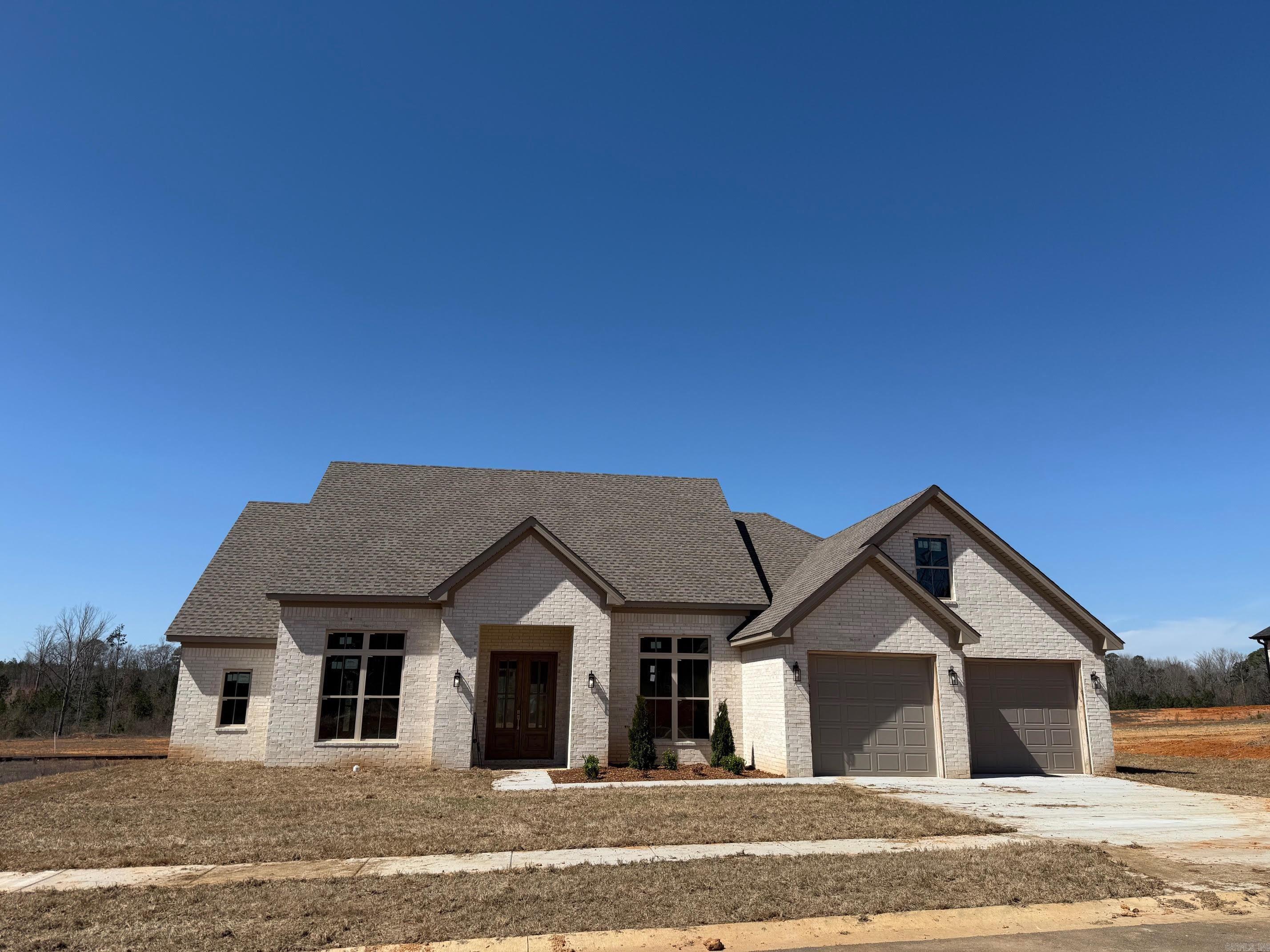 OAK TREE SOUTH - Residential