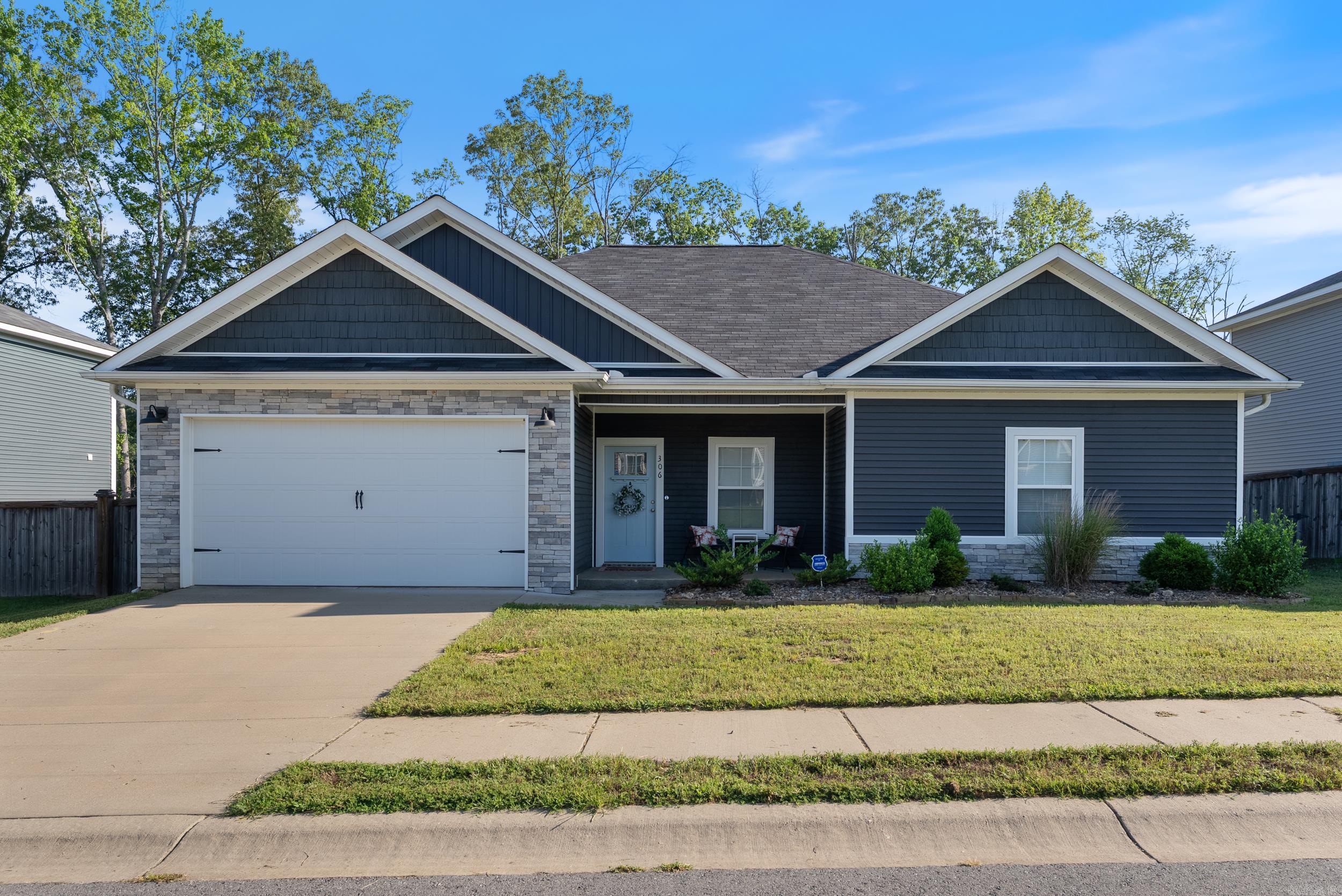 Looking for a place to call home in Benton? Look no further! This cozy and modern home features an open floor plan. This is a three bed, two bath home tucked away in the Richland Hills subdivision. Featuring a large primary bedroom with walk-in closet and a beautiful primary bath with a luxurious rain showerhead. The cozy guest bedrooms boast ample closet space. The kitchen is installed with all stainless steel appliances - complete this area with a breakfast bar and cute dining space. Make your appointment to view this beautiful home today!