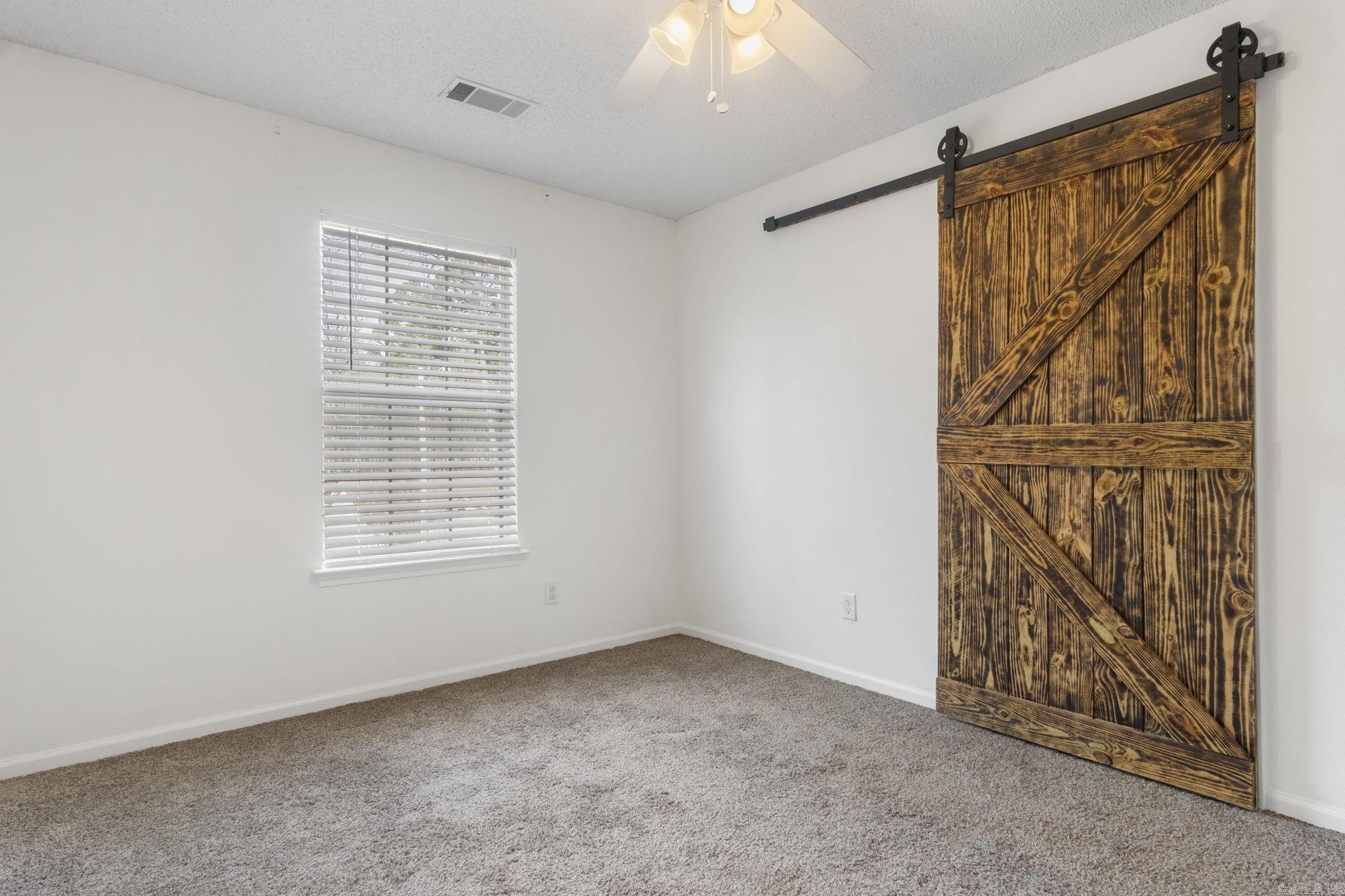 WESTHAMPTON - Residential