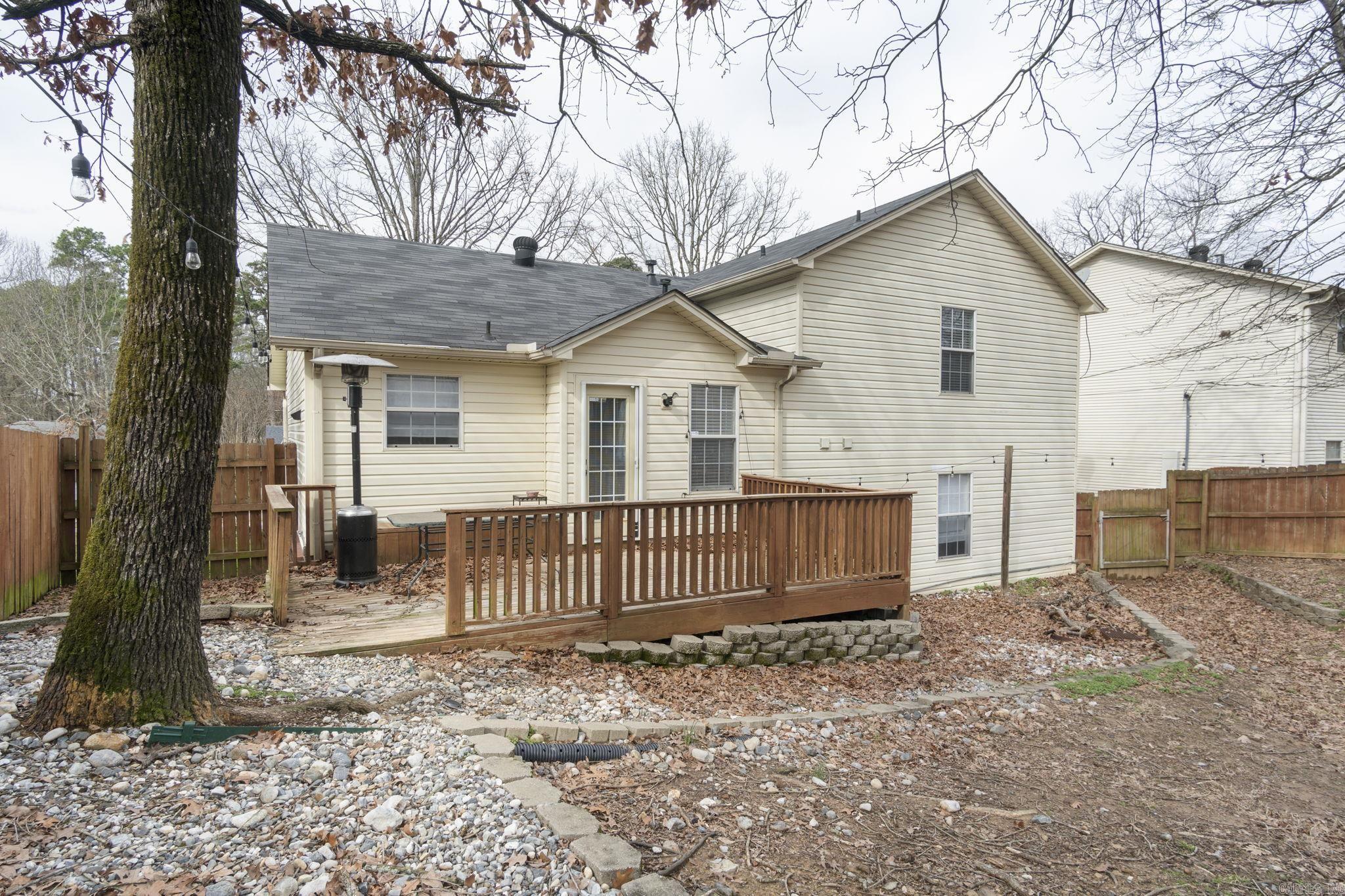 WESTHAMPTON - Residential