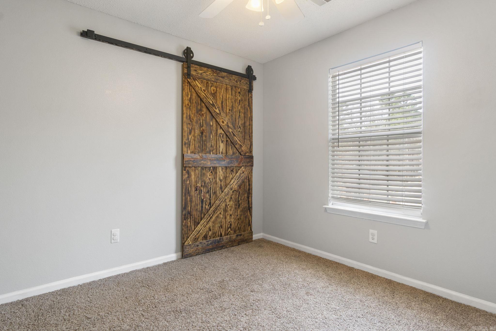 WESTHAMPTON - Residential