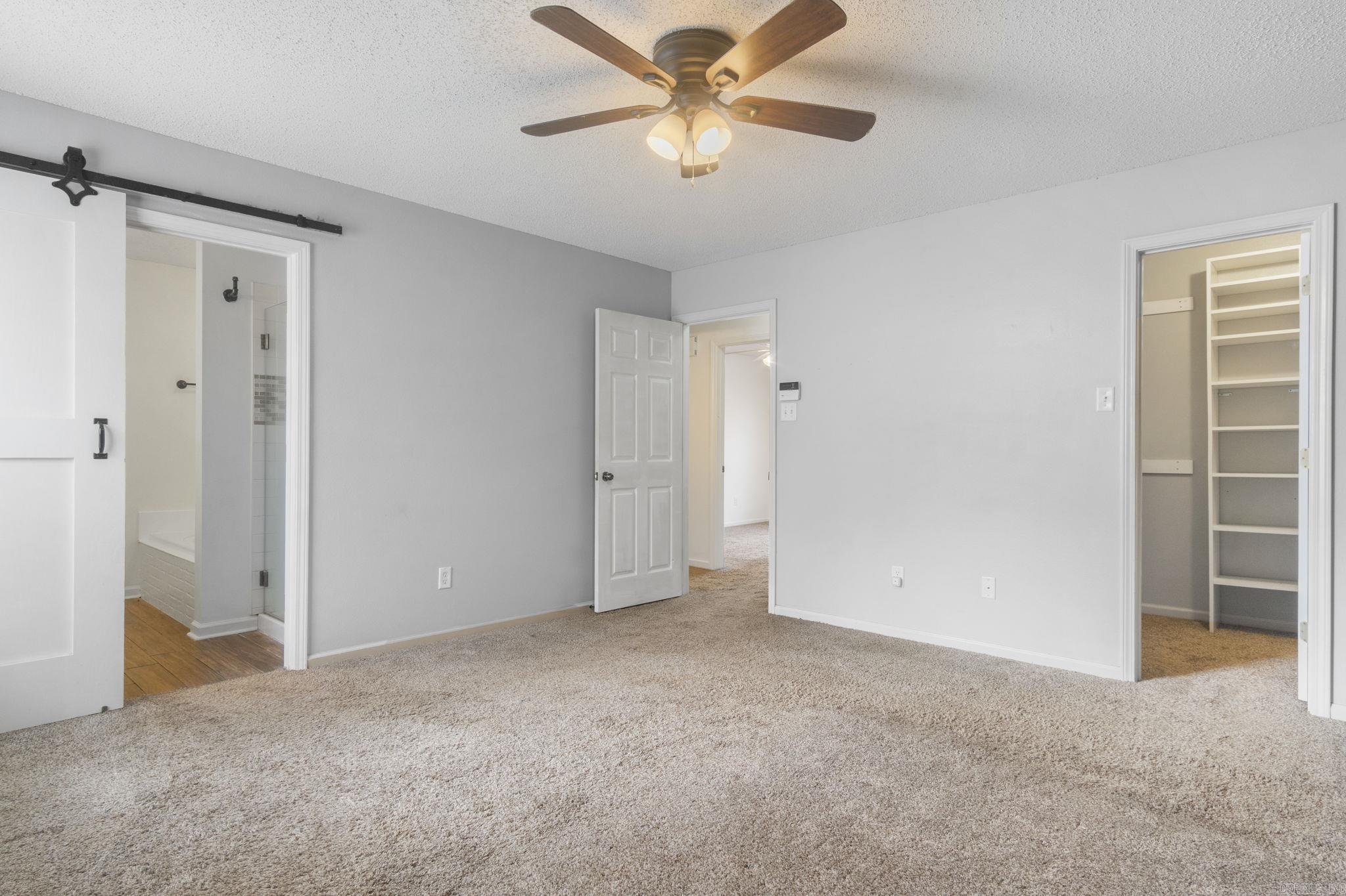 WESTHAMPTON - Residential