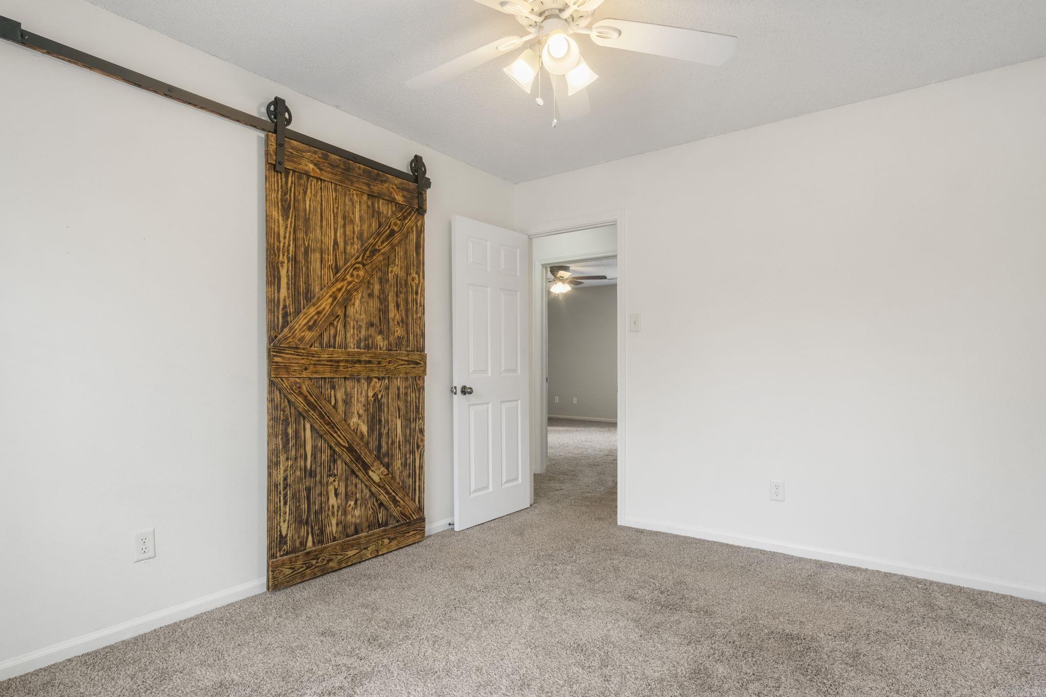 WESTHAMPTON - Residential