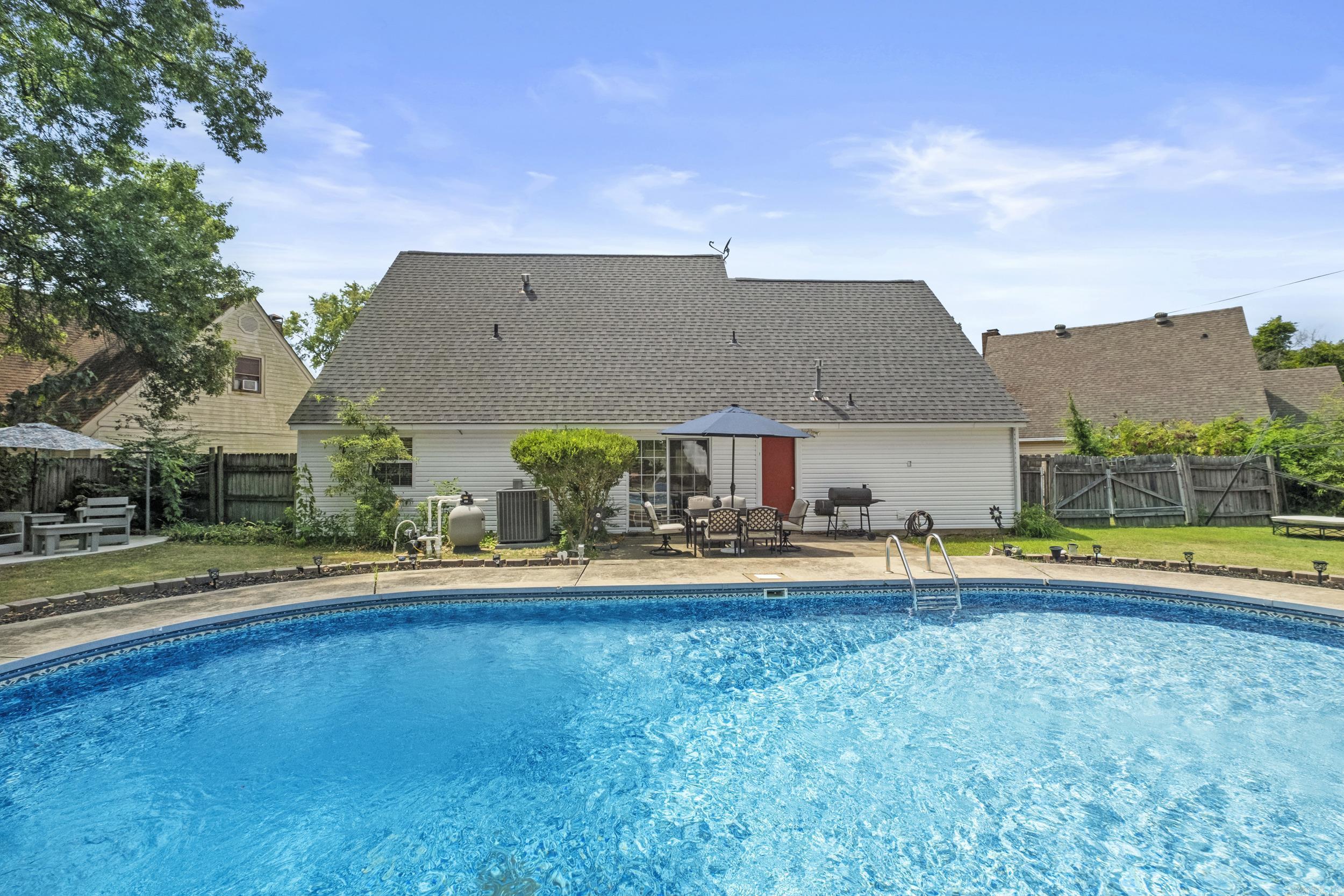 East Hickman & Mcconnell - Residential