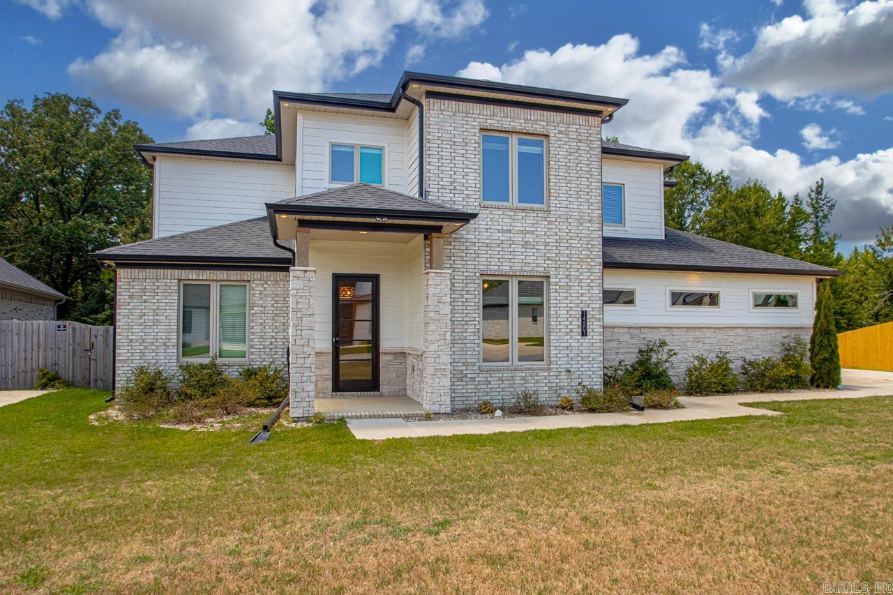 Discover this beautiful 5-bedroom, 3-bath home in the gated Stonebrook Community by Hines Homes. With over 3,000 sq. ft., it offers soaring 20-ft ceilings, a gourmet kitchen, elegant fireplace, private office, & abundant natural light. The main level features a spacious primary suite with spa-like bath, plus a guest bedroom & full bath. Upstairs includes a flexible loft, two bedrooms, & another full bath. Enjoy the large covered patio overlooking protected greenspace & a fully fenced yard. The stone-&-brick exterior with soffit lighting adds curb appeal, while the three-car garage provides ample storage. Conveniently located near I-40 at the Morgan/Maumelle exit, you’ll have easy access to Little Rock & Conway. Neighborhood amenities include a gated entrance, walking trails, playground, pickle ball court, & stocked fishing pond ready for kayaking. Four Minutes from Highway 40!