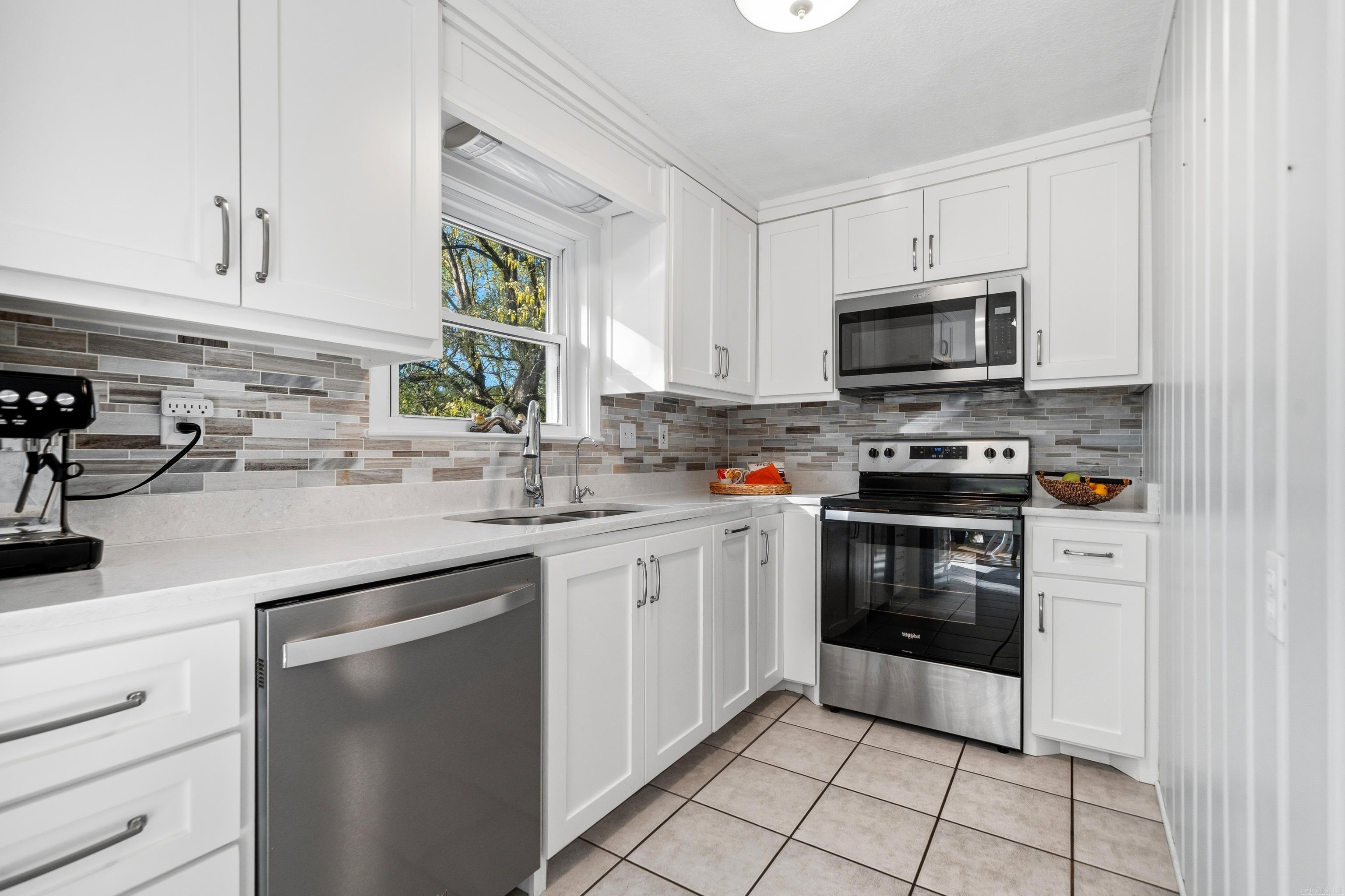 DUKE SHORES - Residential