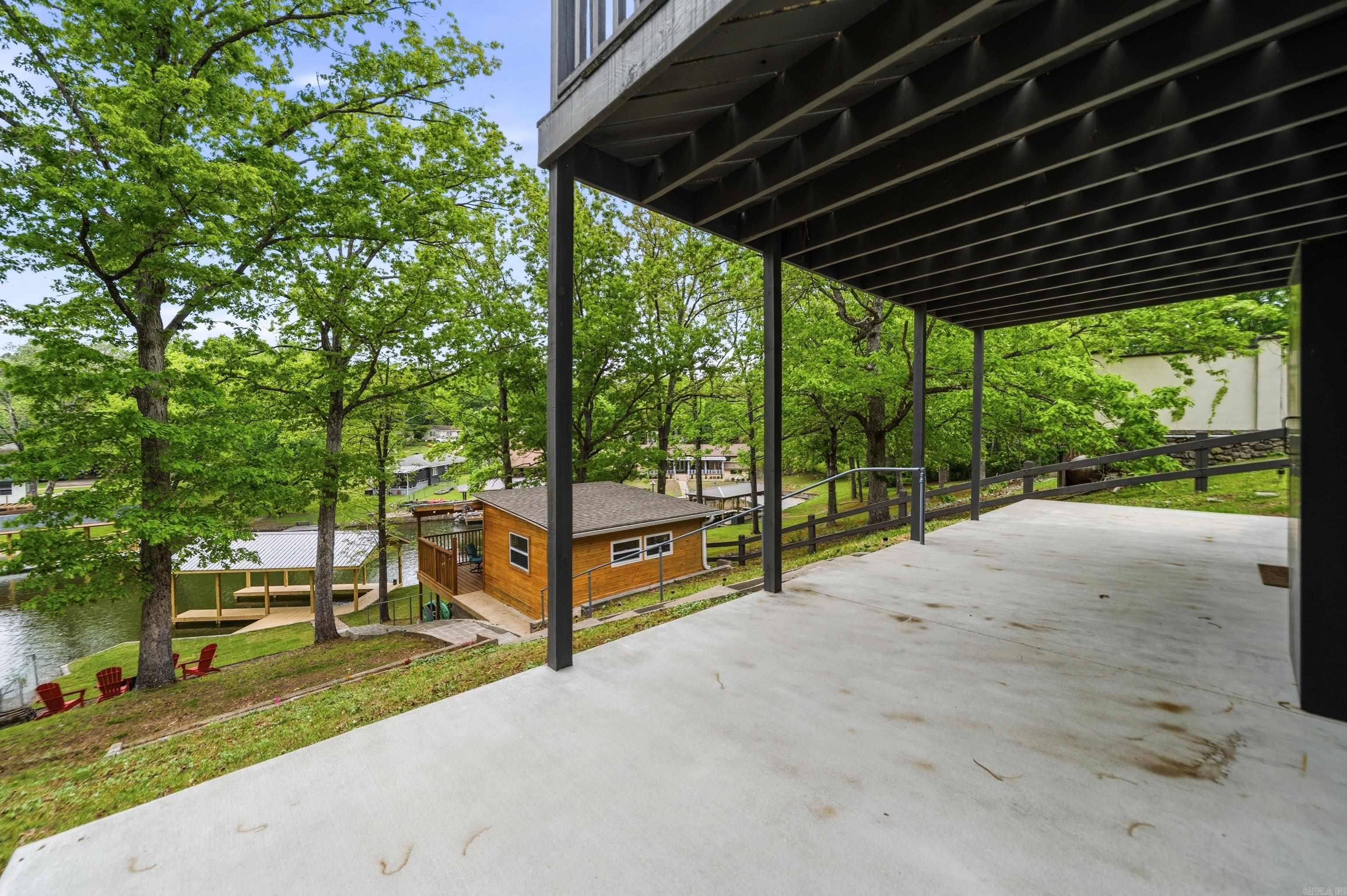 DUKE SHORES - Residential