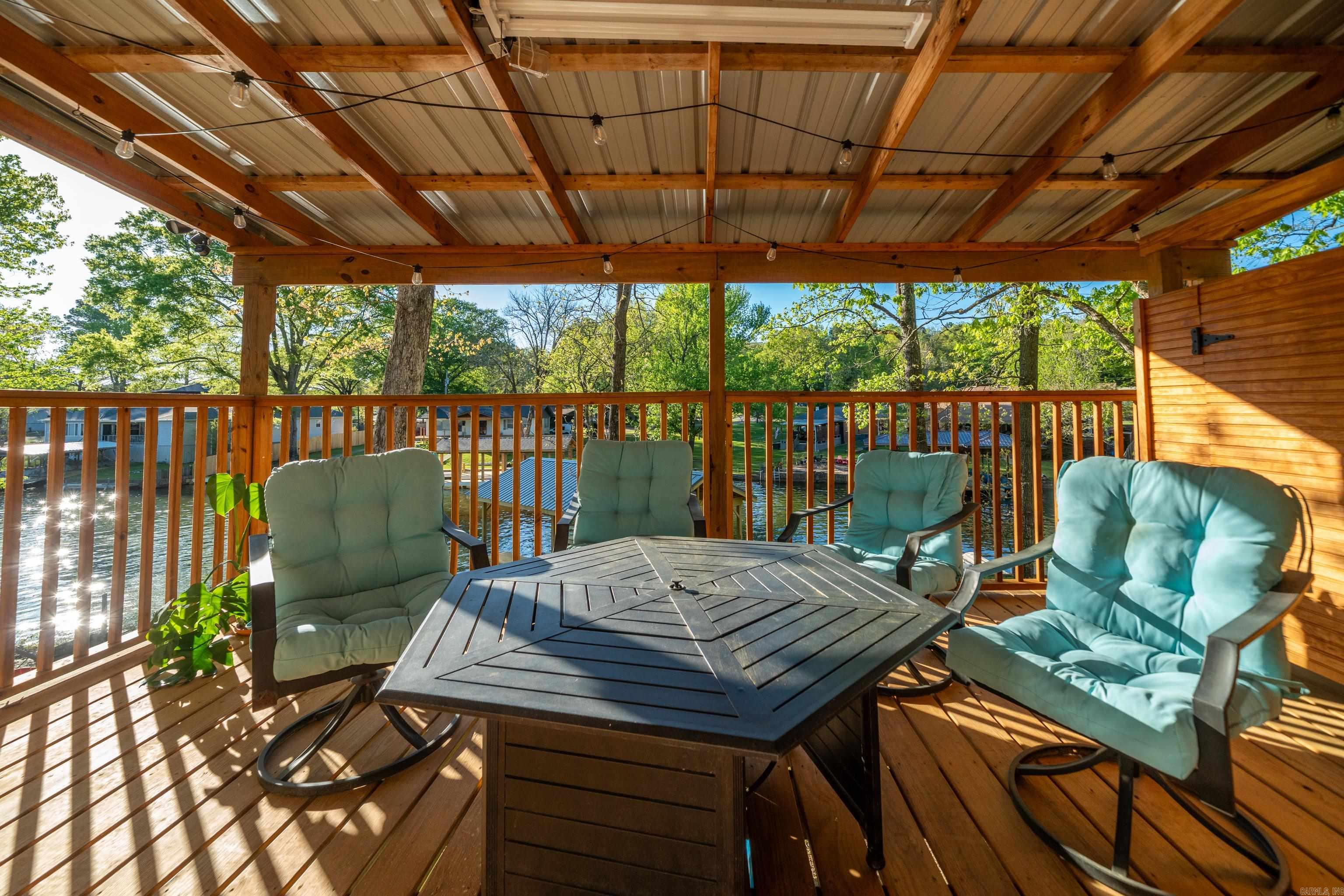 DUKE SHORES - Residential