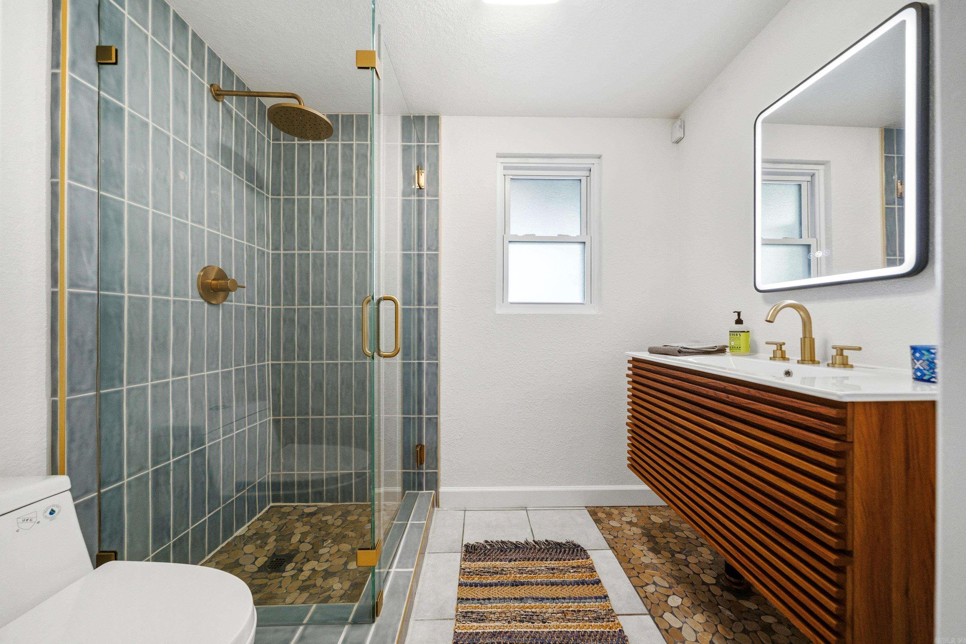 DUKE SHORES - Residential