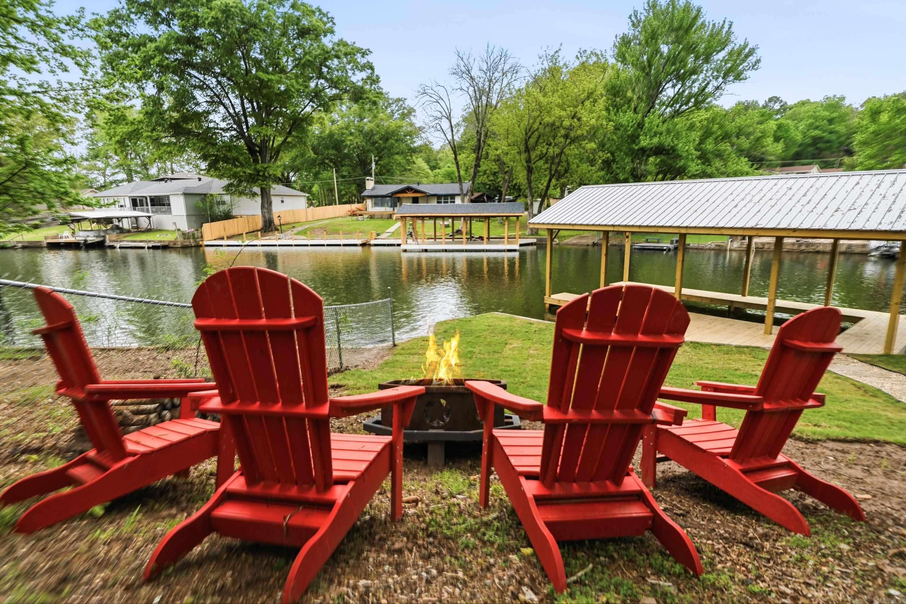 DUKE SHORES - Residential