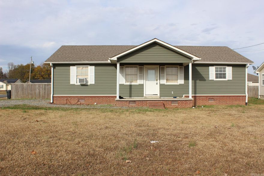 Two bedroom, two bathroom home. As is, where is. Close to Searcy. Home is a fixer-upper. Large backyard and corner lot. Washer, dryer and mower convey. Crown molding throughout the home. Great investment opportunity for rentals or a flip. Don't wait!