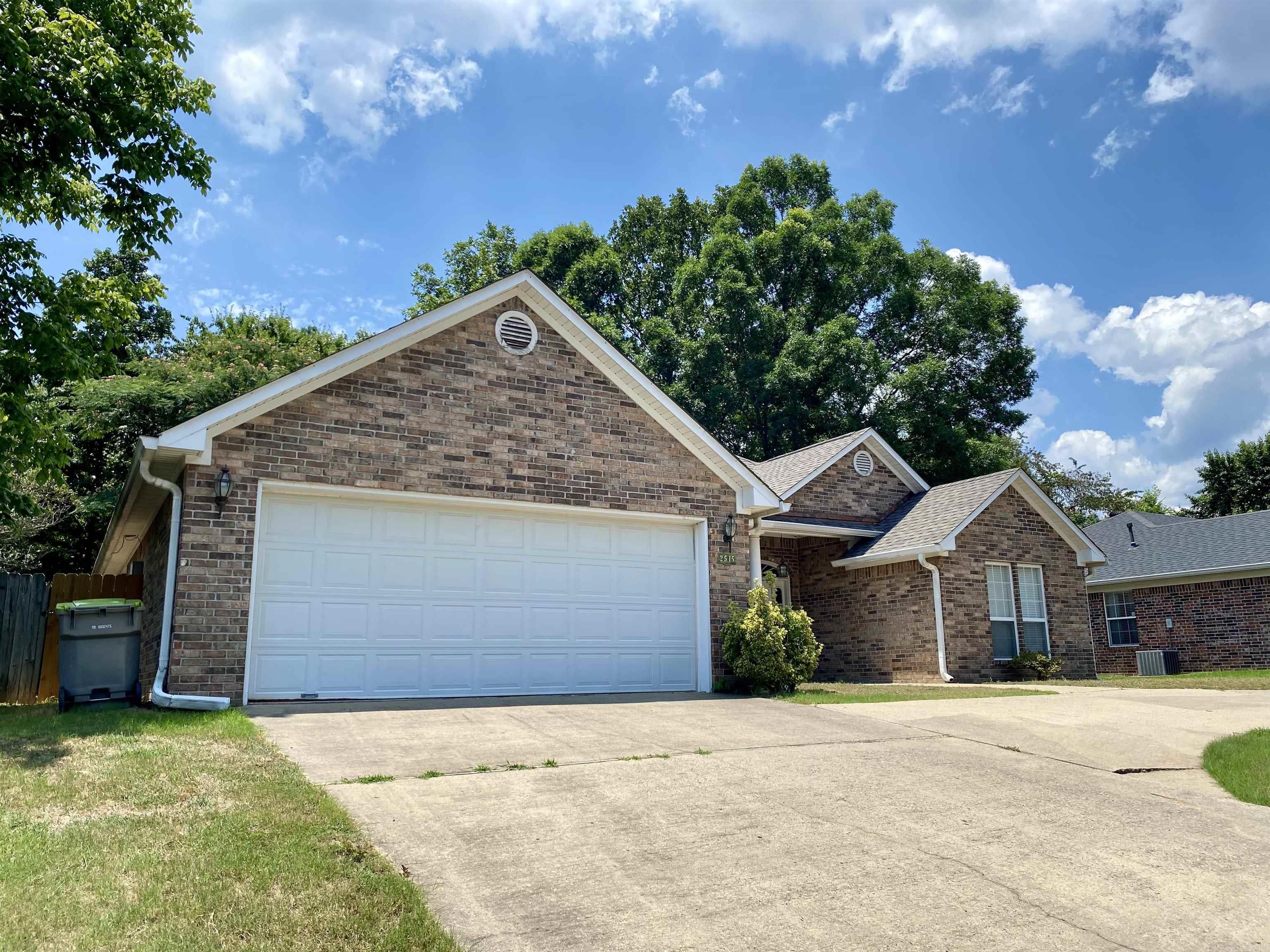 RIVER OAKS VILLAGE - Residential