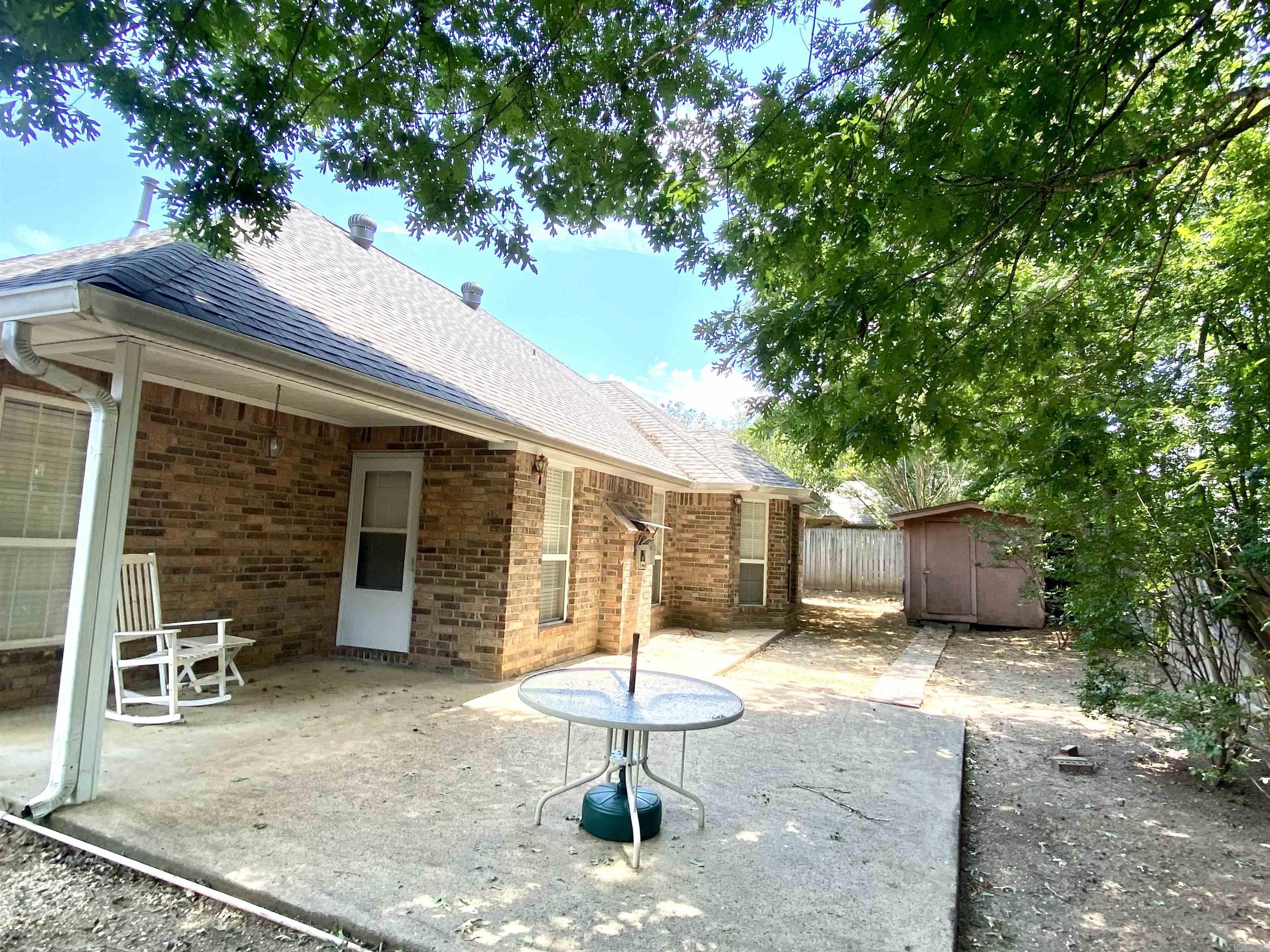 RIVER OAKS VILLAGE - Residential