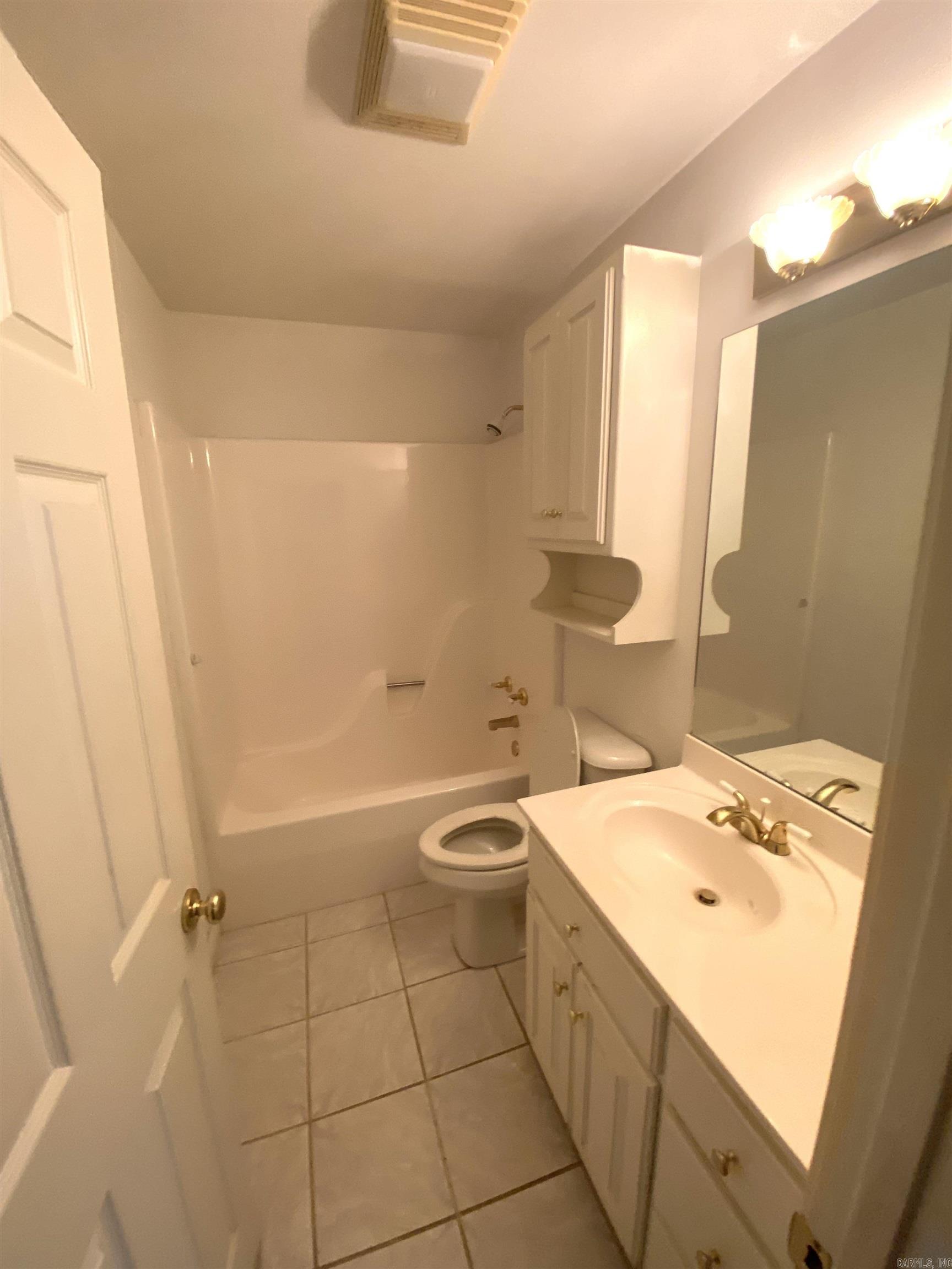 RIVER OAKS VILLAGE - Residential