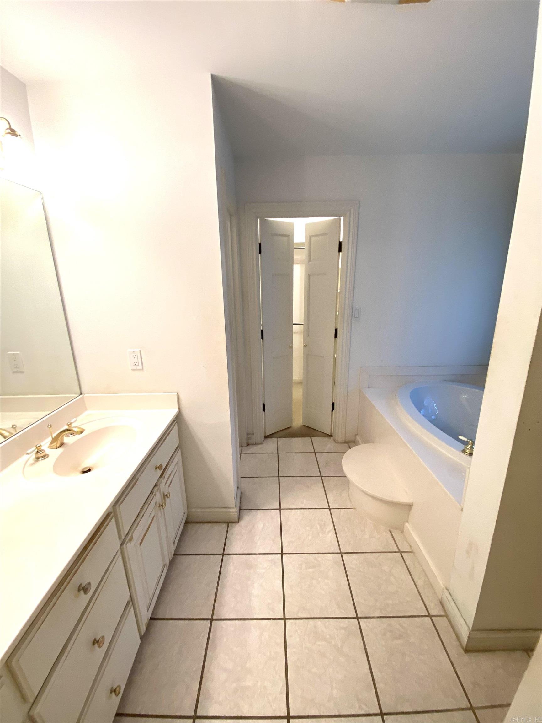 RIVER OAKS VILLAGE - Residential