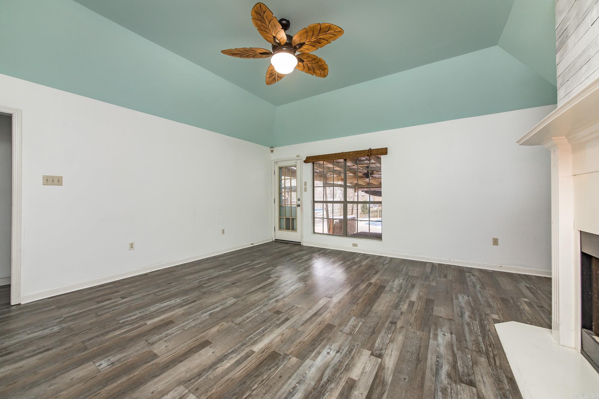 LAKEWOOD VALLEY ADDN - Residential