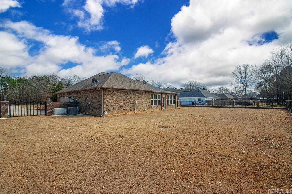 SUNRISE ACRES - Residential