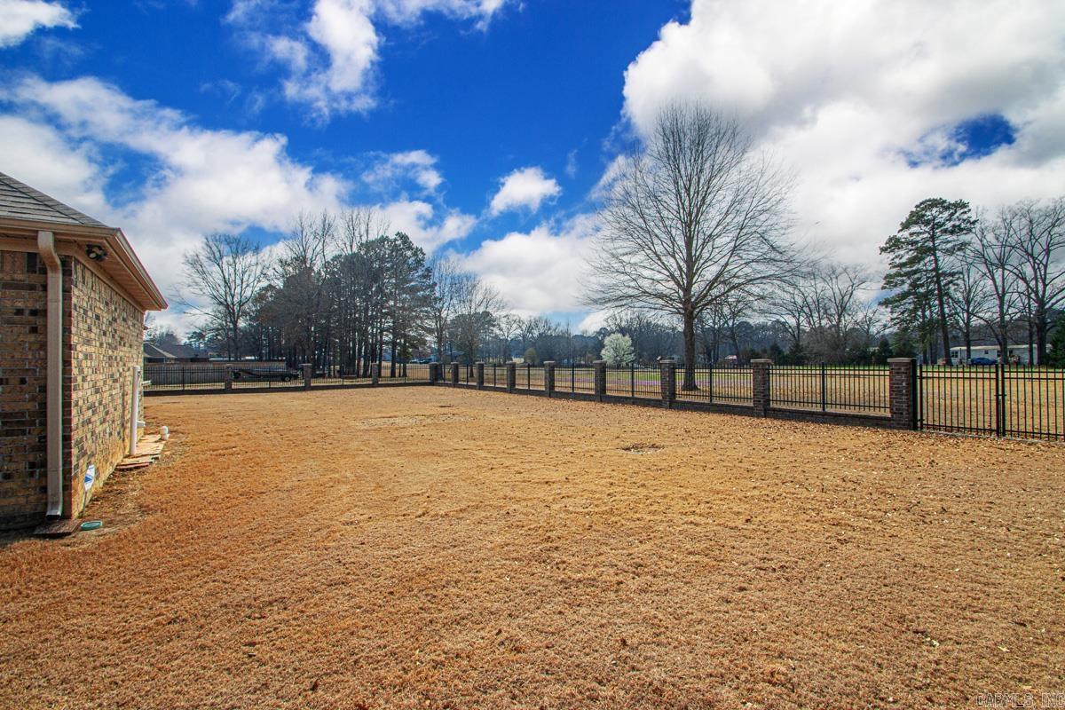 SUNRISE ACRES - Residential