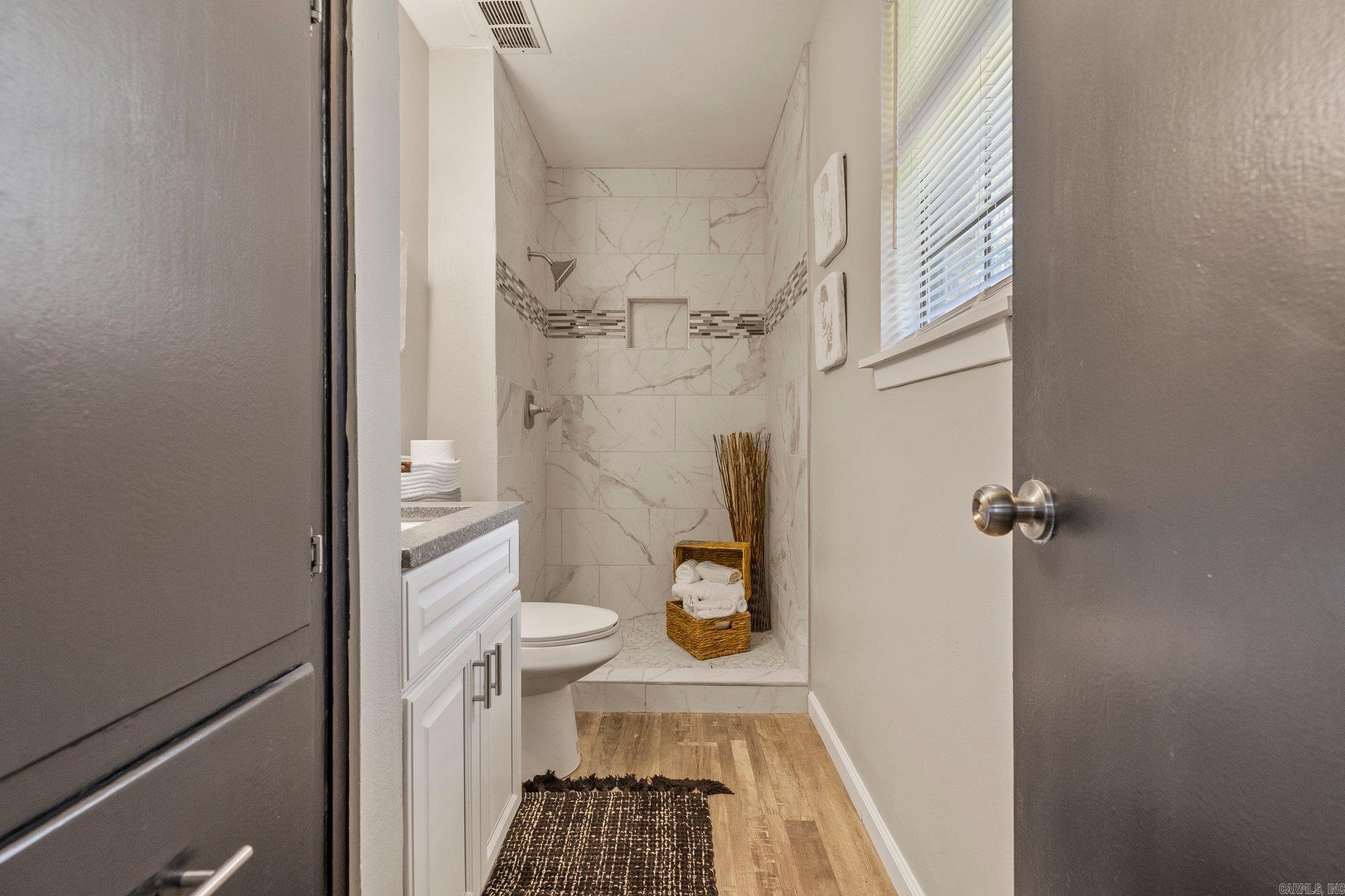 SCENIC VILLAGE ADD - Residential