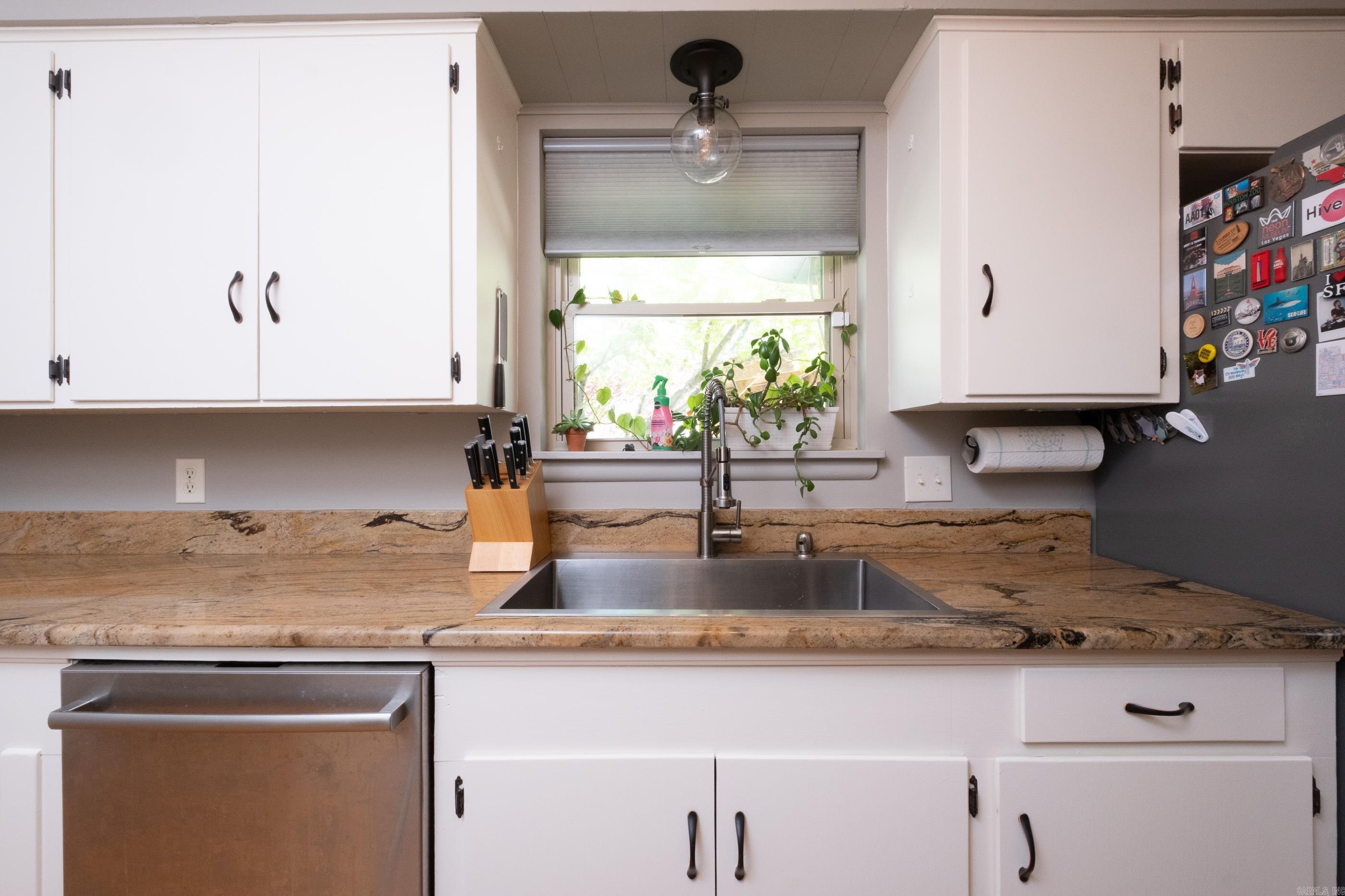 BROOK HOLLOW ADDN - Residential