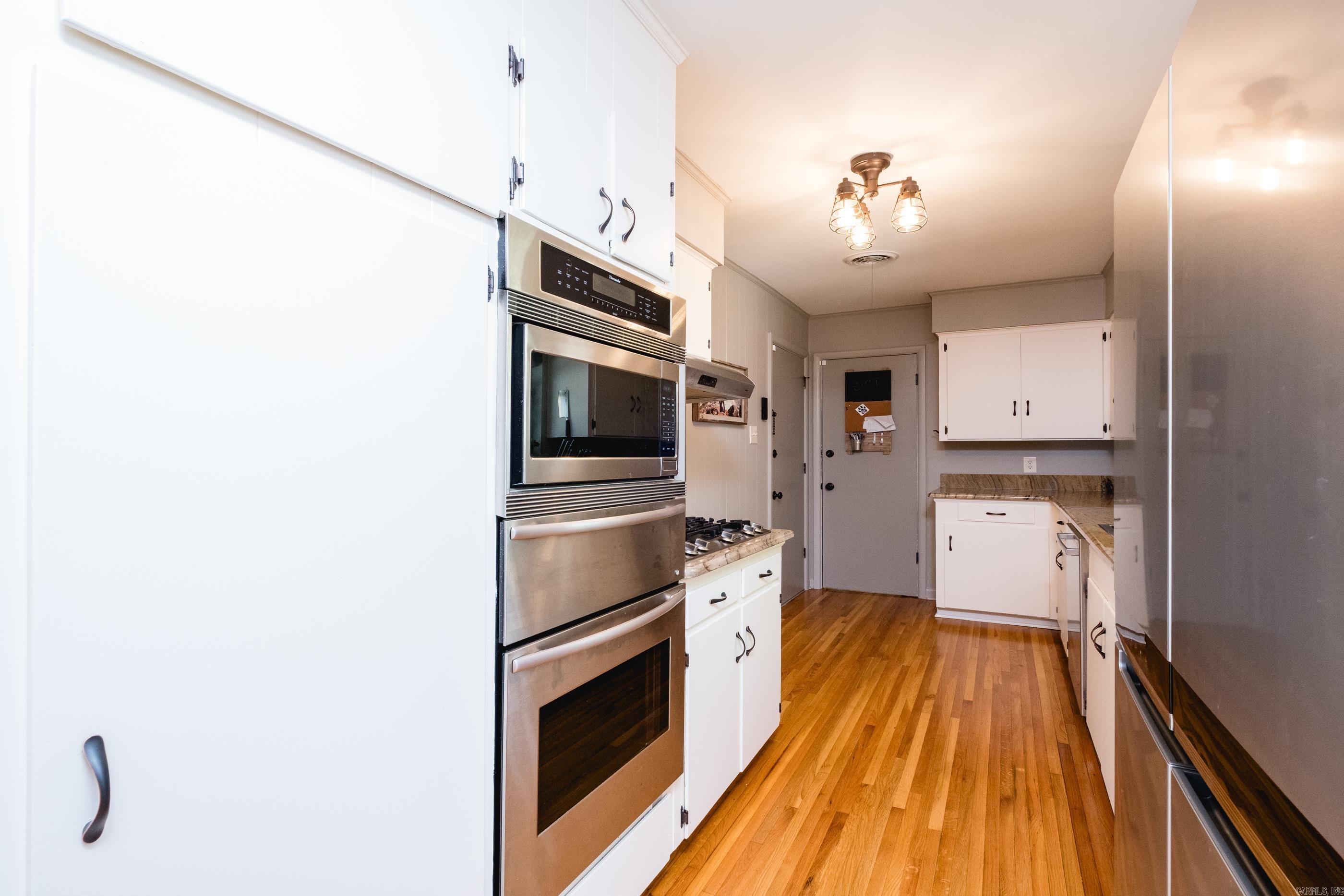 BROOK HOLLOW ADDN - Residential