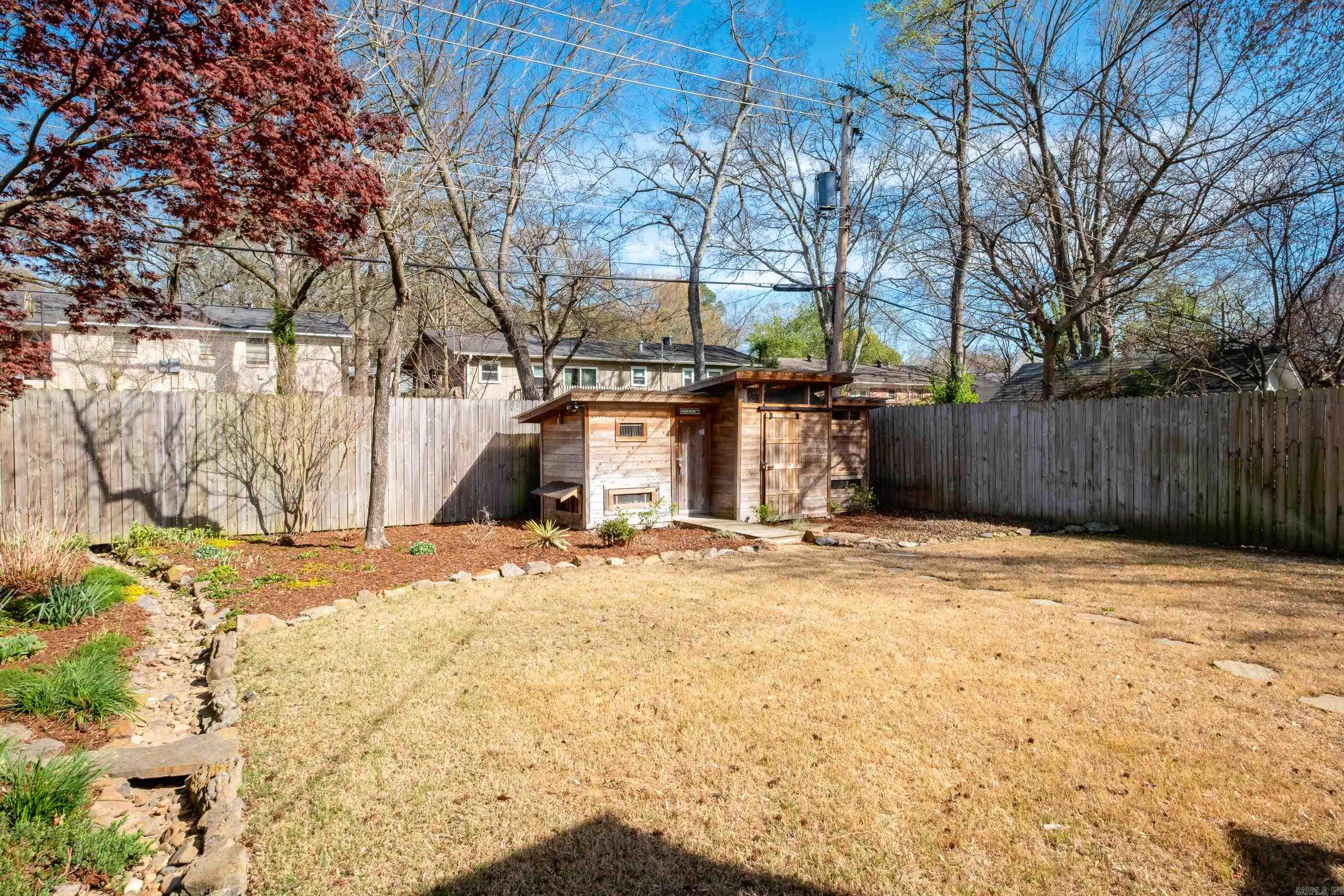 BROOK HOLLOW ADDN - Residential