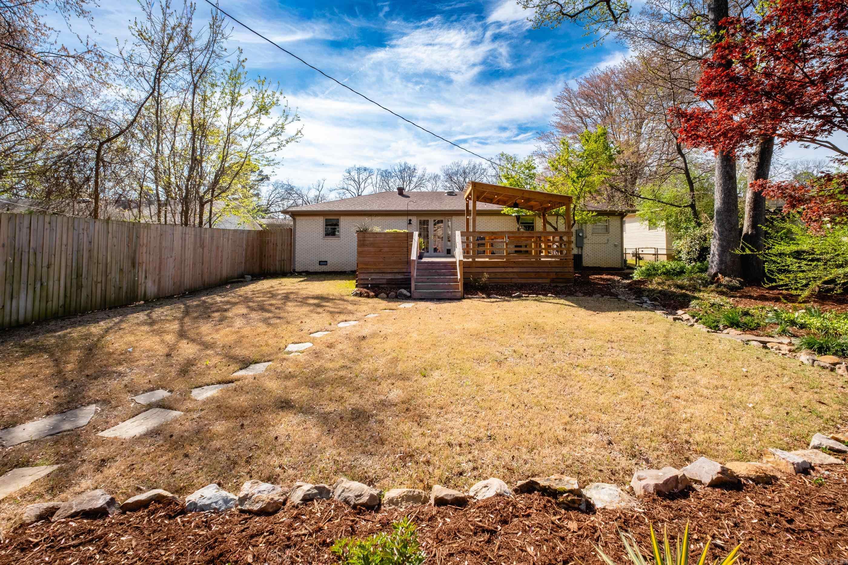 BROOK HOLLOW ADDN - Residential