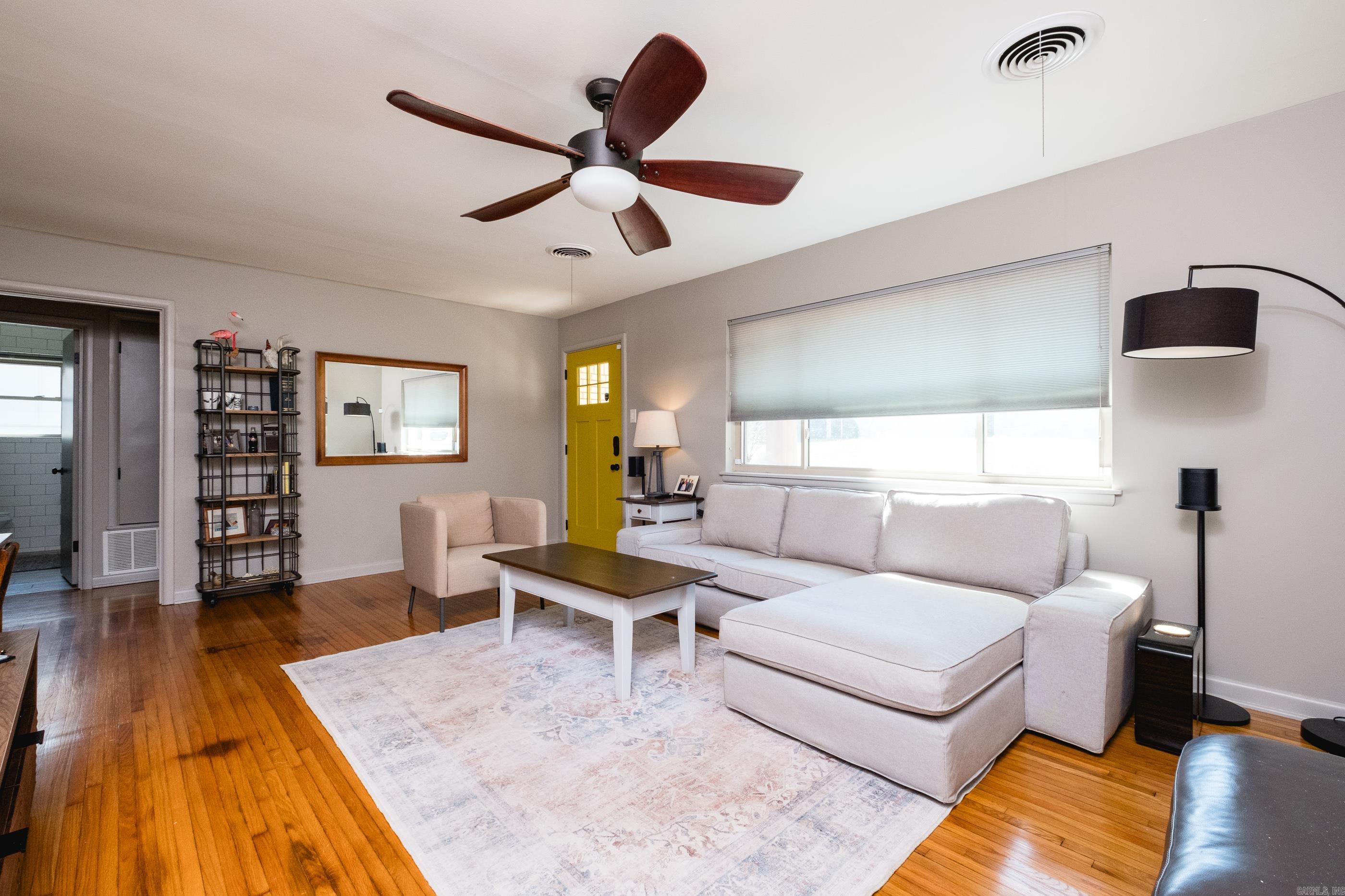 BROOK HOLLOW ADDN - Residential