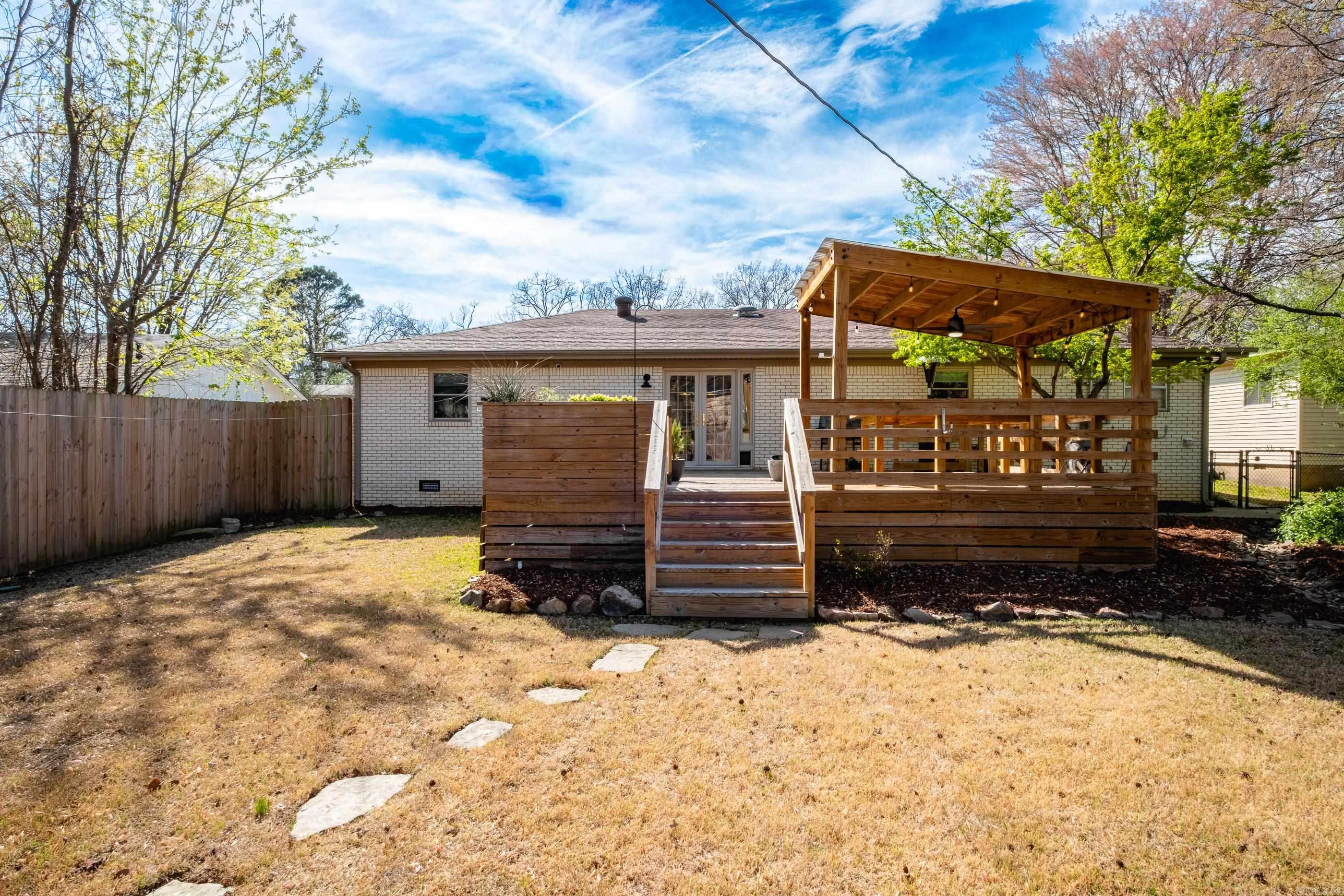 BROOK HOLLOW ADDN - Residential