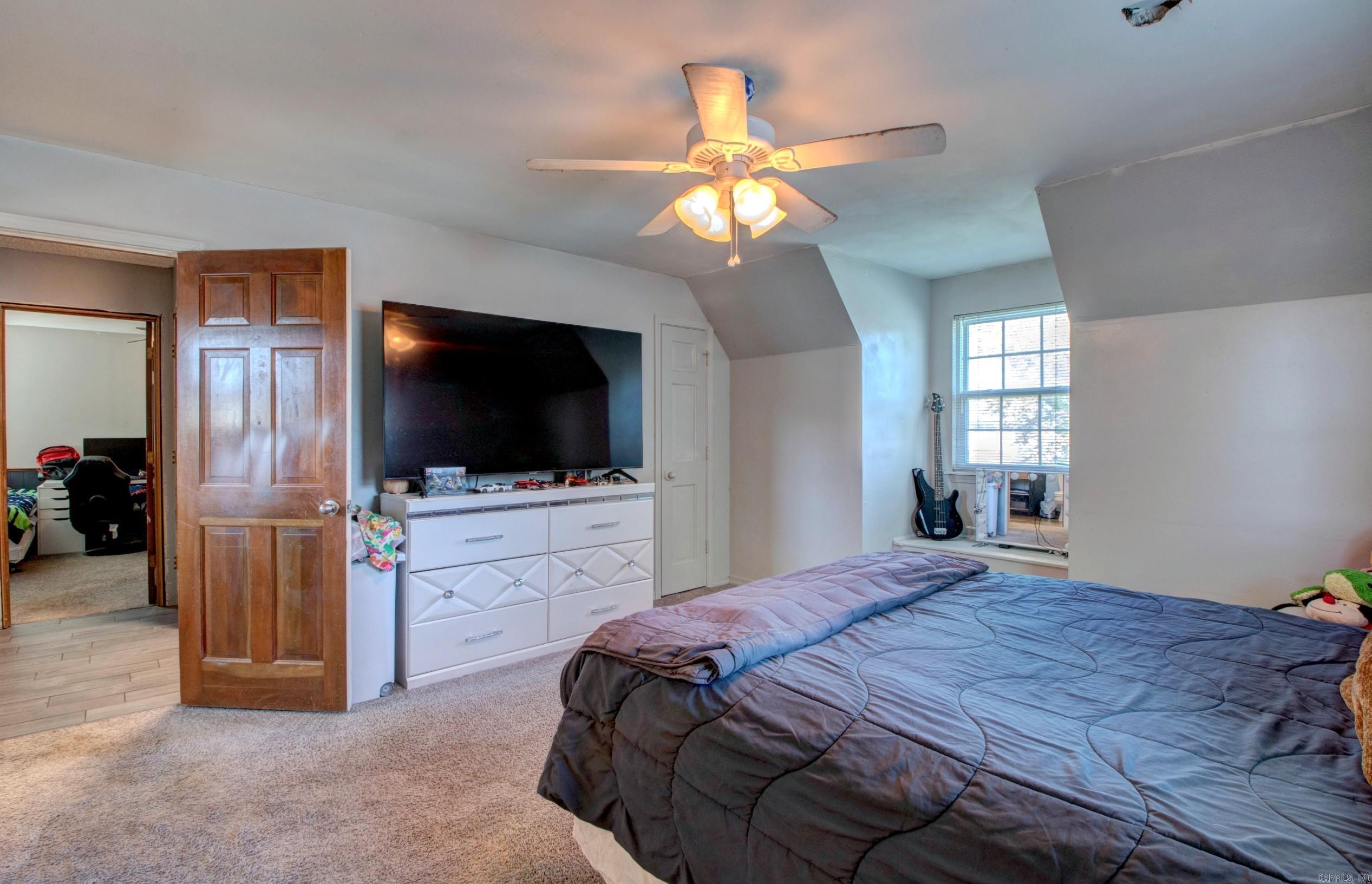 FOXWOOD J - Residential