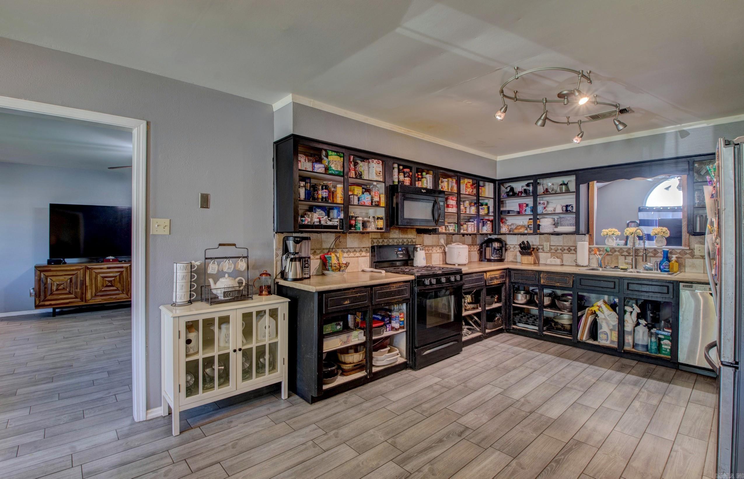 FOXWOOD J - Residential